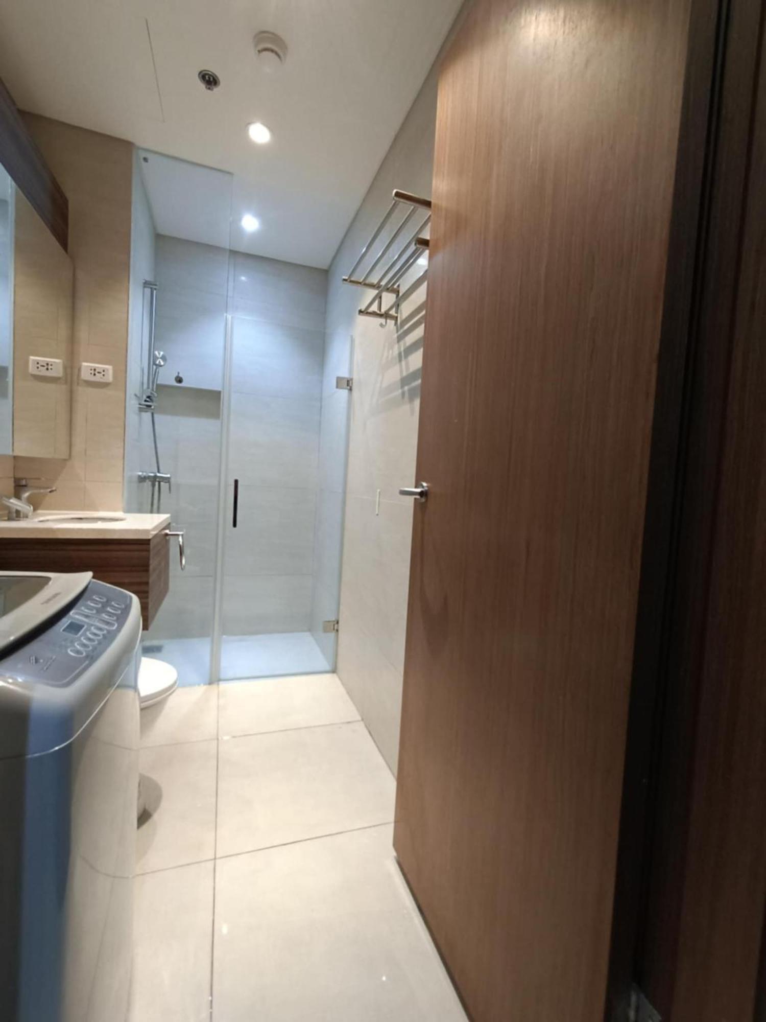 Tambuli 1 Bedroom Beachfront Apartment Lapu-Lapu City