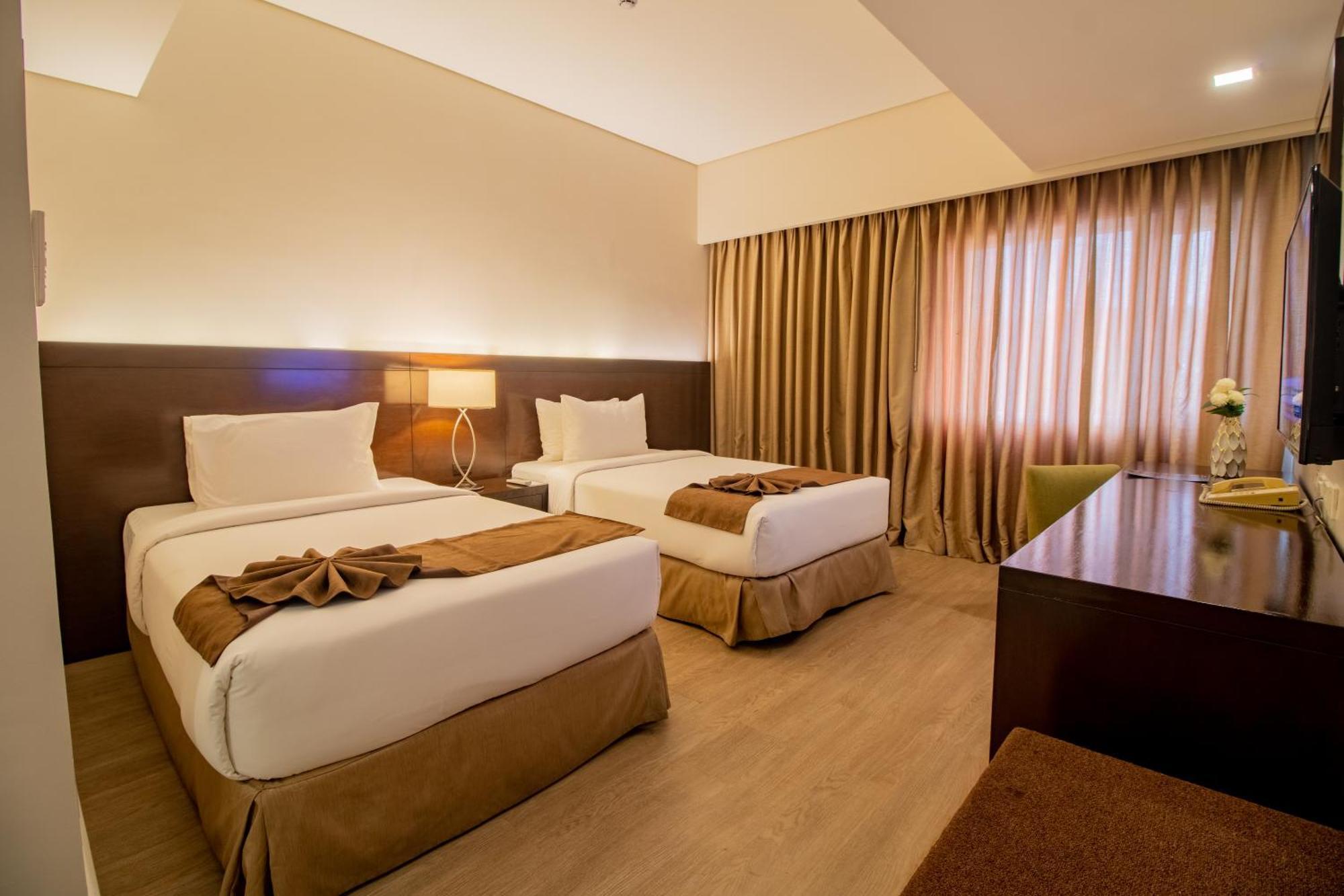 Hotel Harolds Cebu