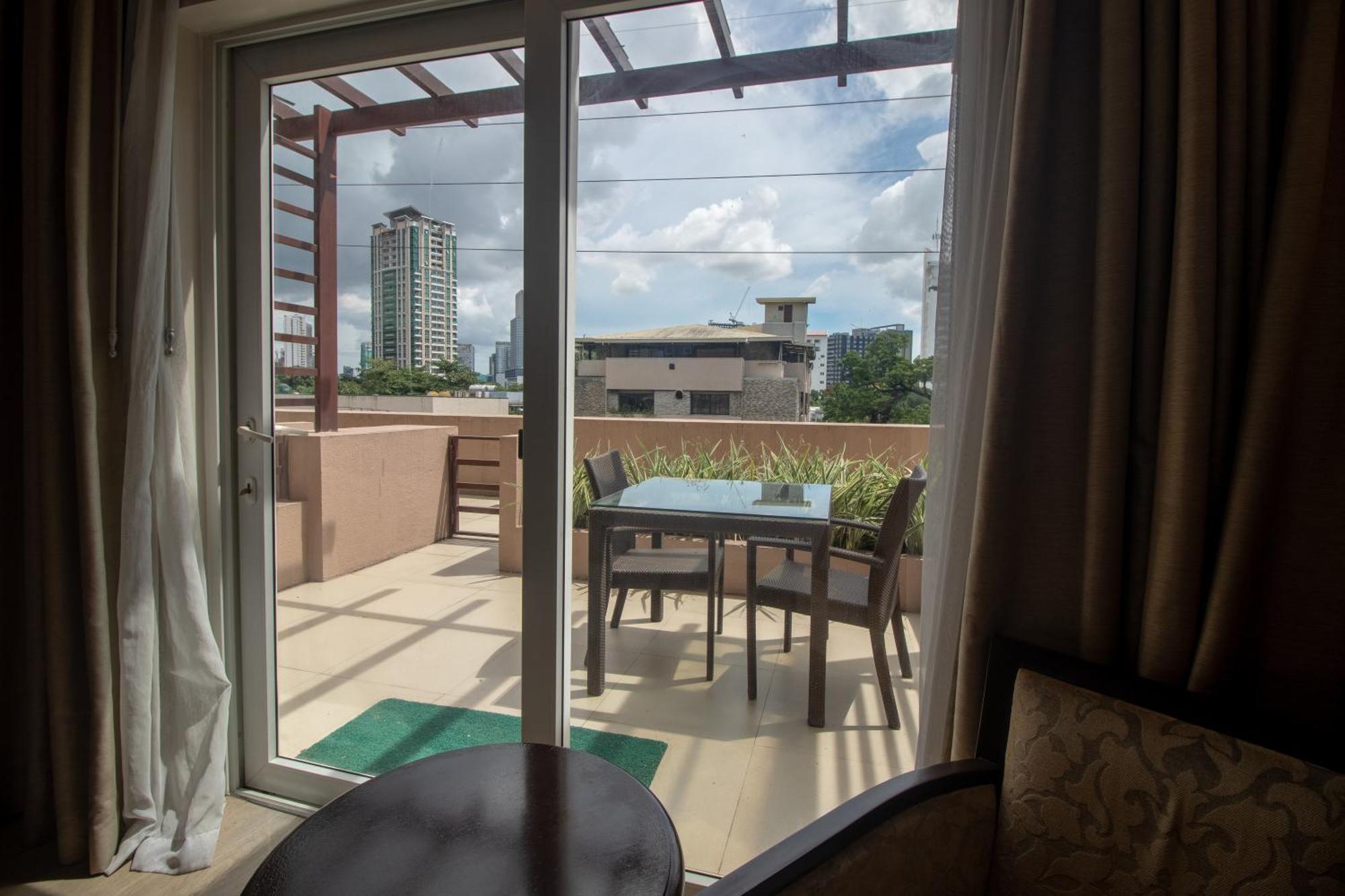 Hotel Harolds Cebu