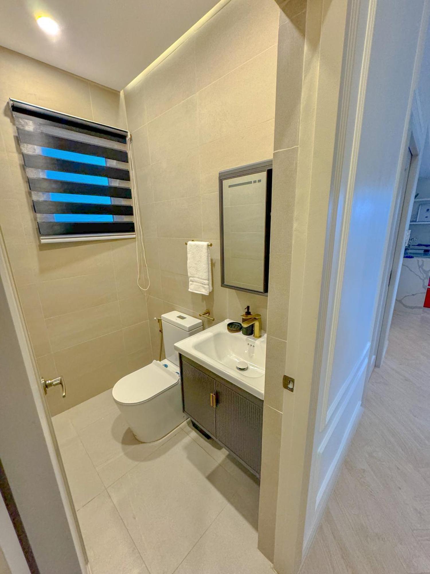 The Suite- Luxurious Skyline Aparthotel