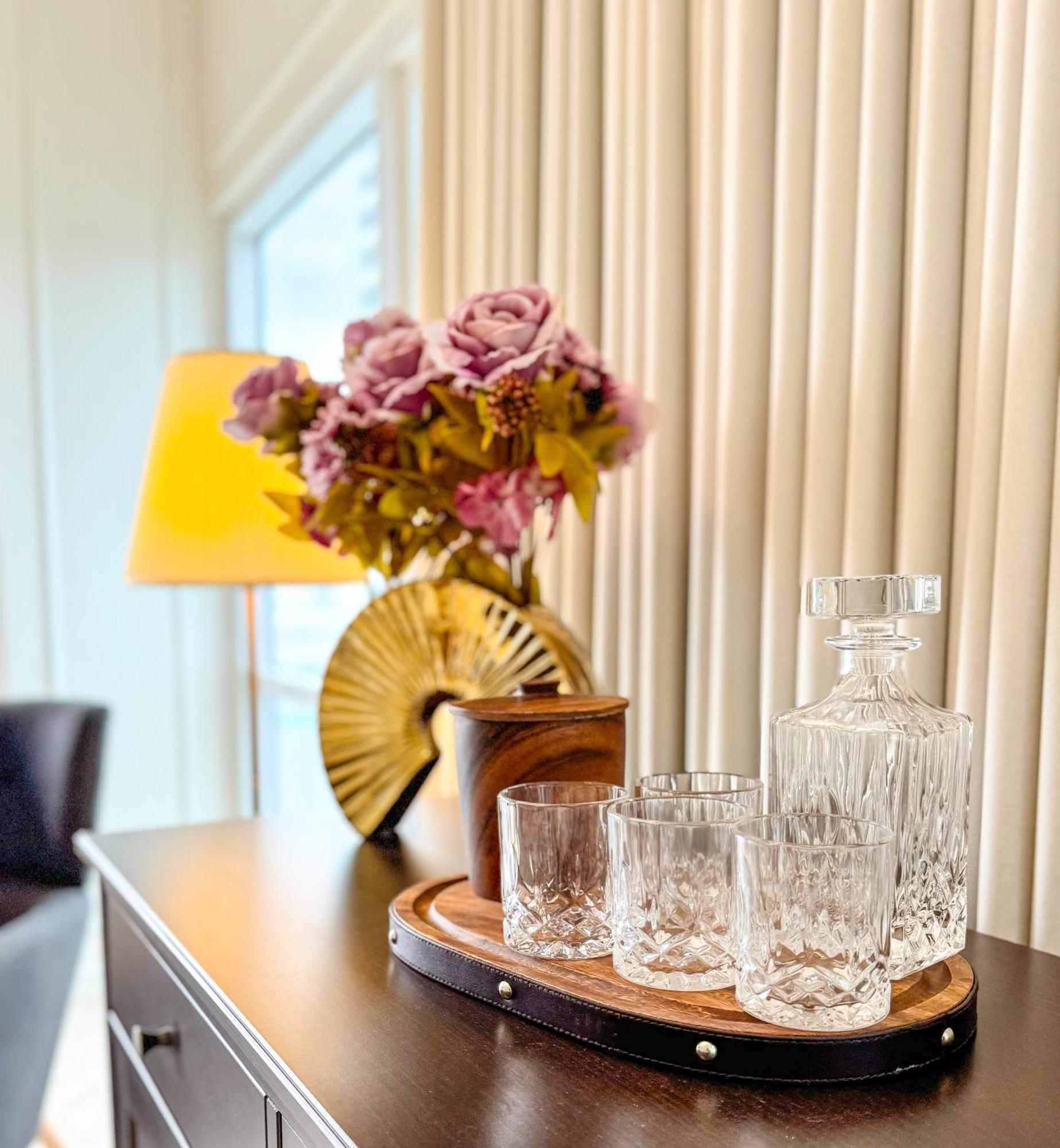 Aparthotel The Suite- Luxurious Skyline