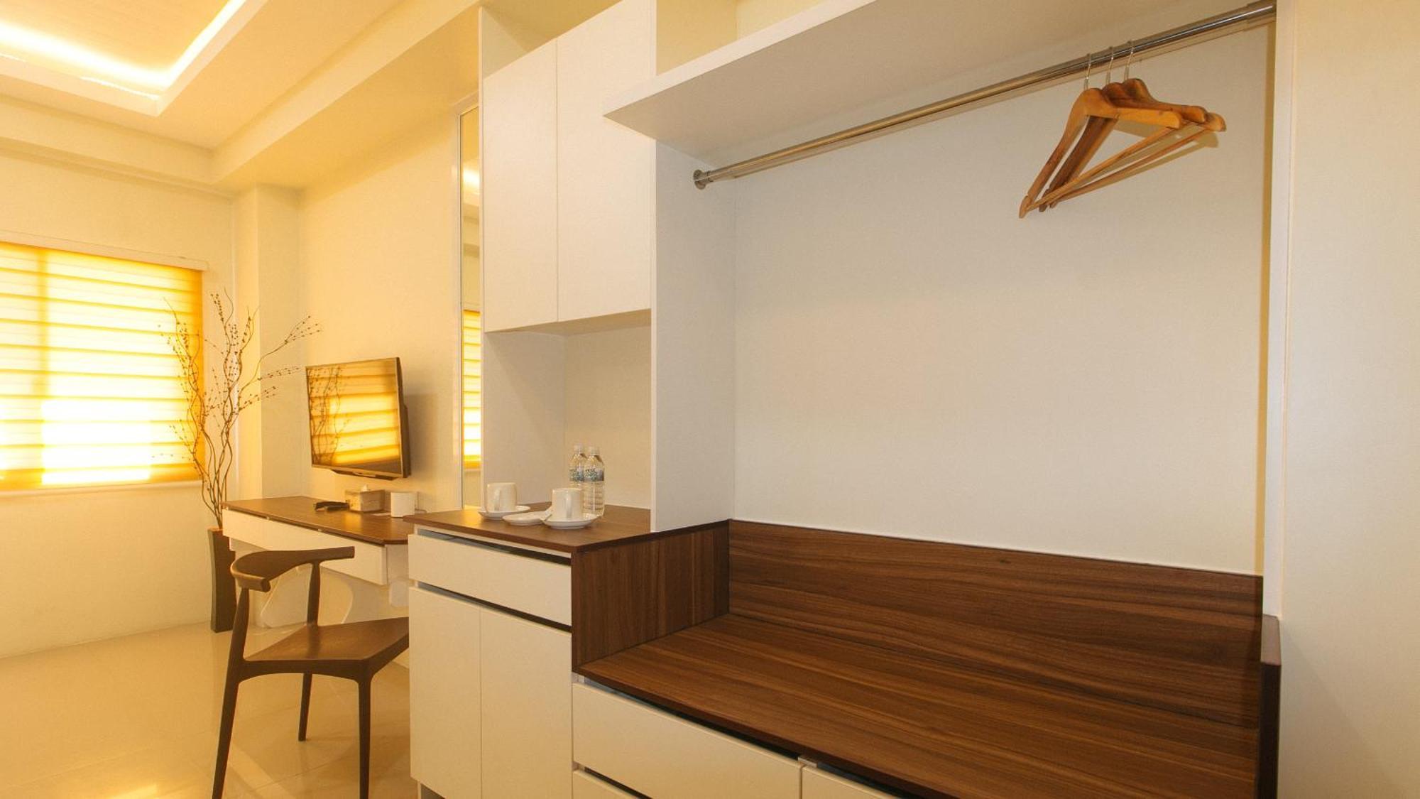 Reddoorz @ Leoncia Apartelle Hotel Mandaue City