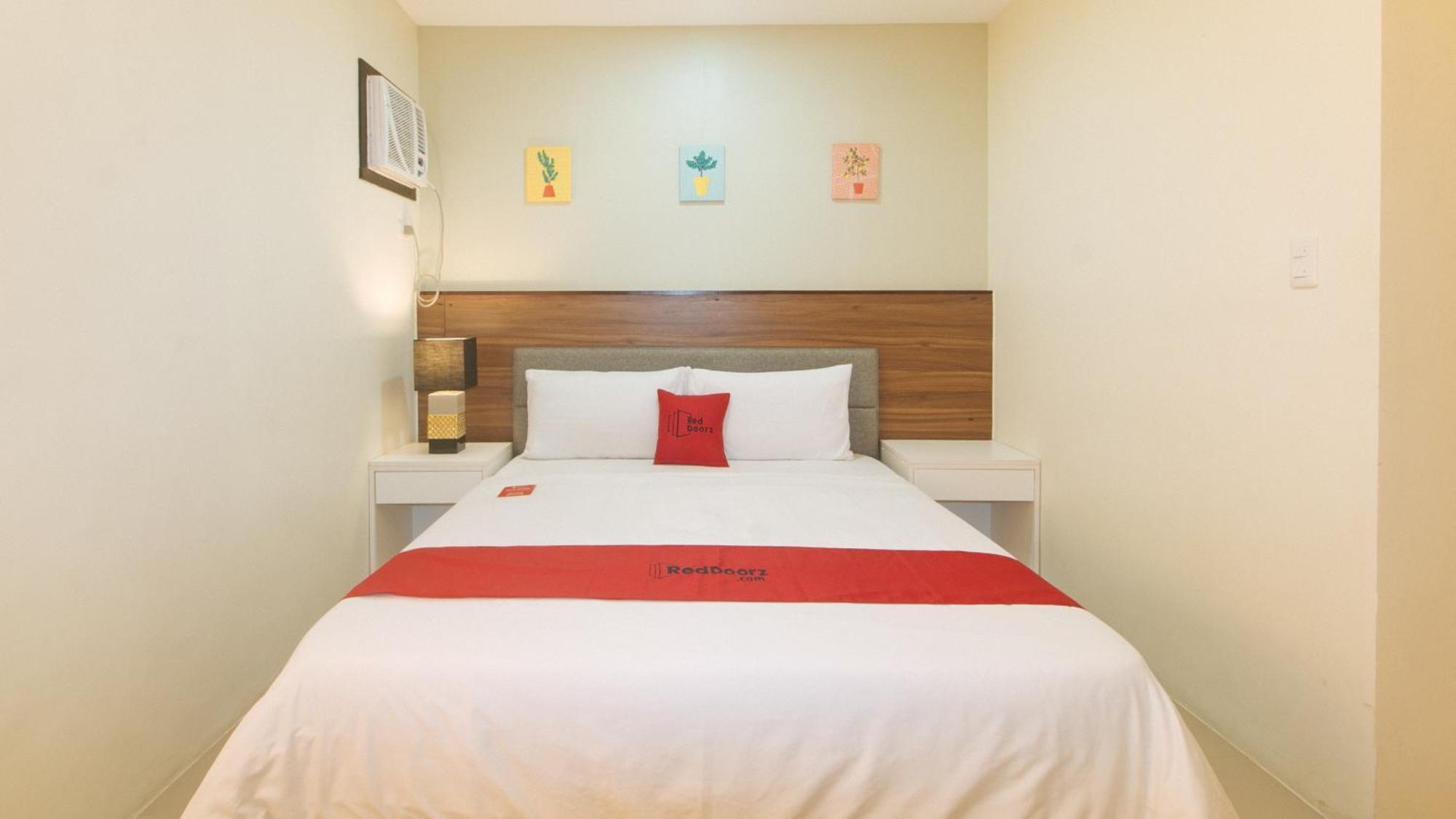 Reddoorz @ Leoncia Apartelle Hotel Mandaue City