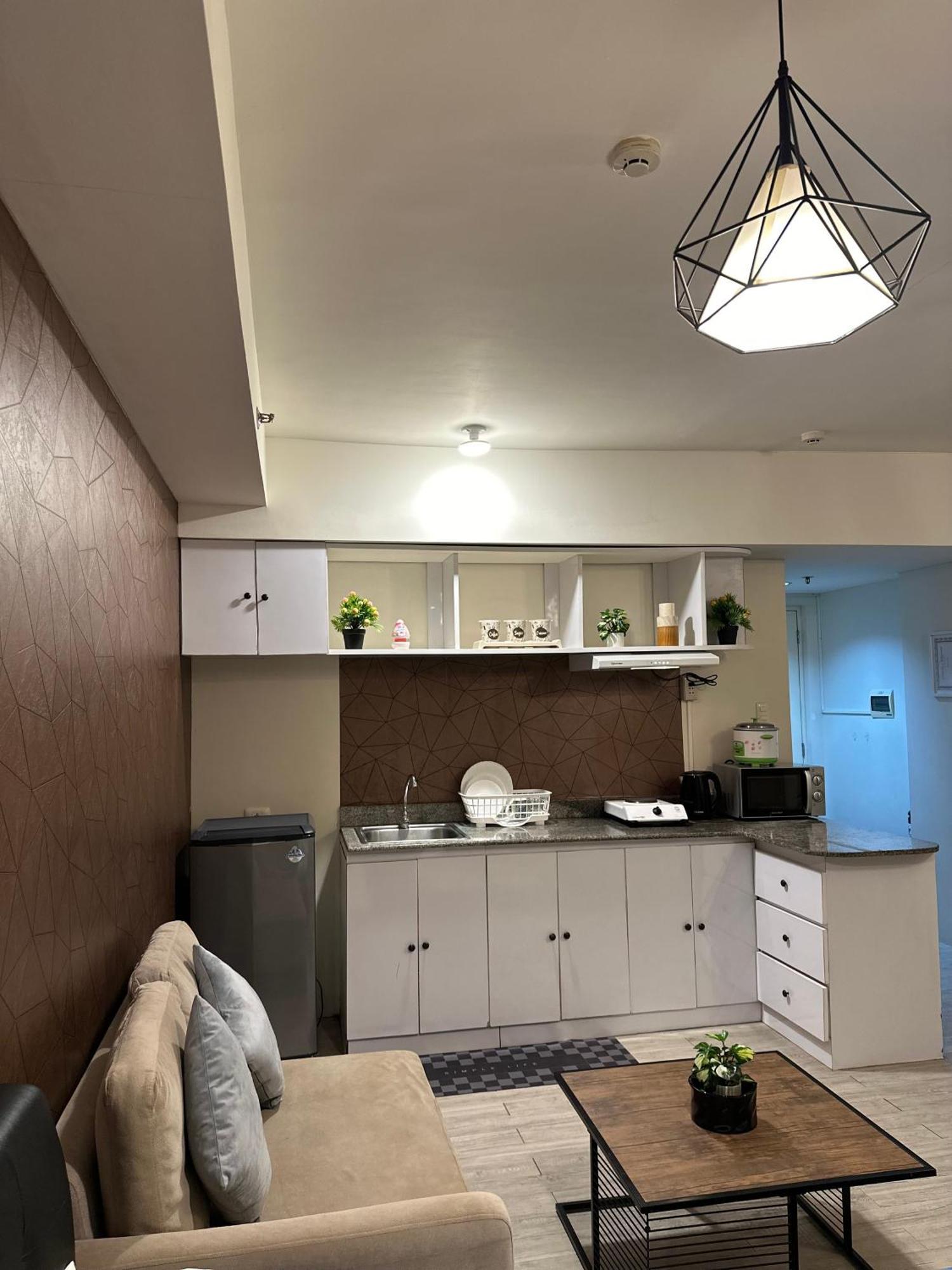 Spacious 1 Bedroom Near Airport & Seaport Or Pier Apartment Mandaue City