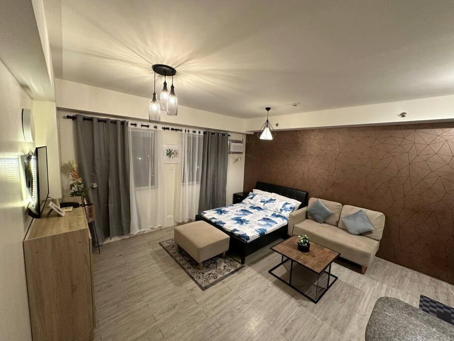 Spacious 1 Bedroom Near Airport & Seaport Or Pier Apartment Mandaue City