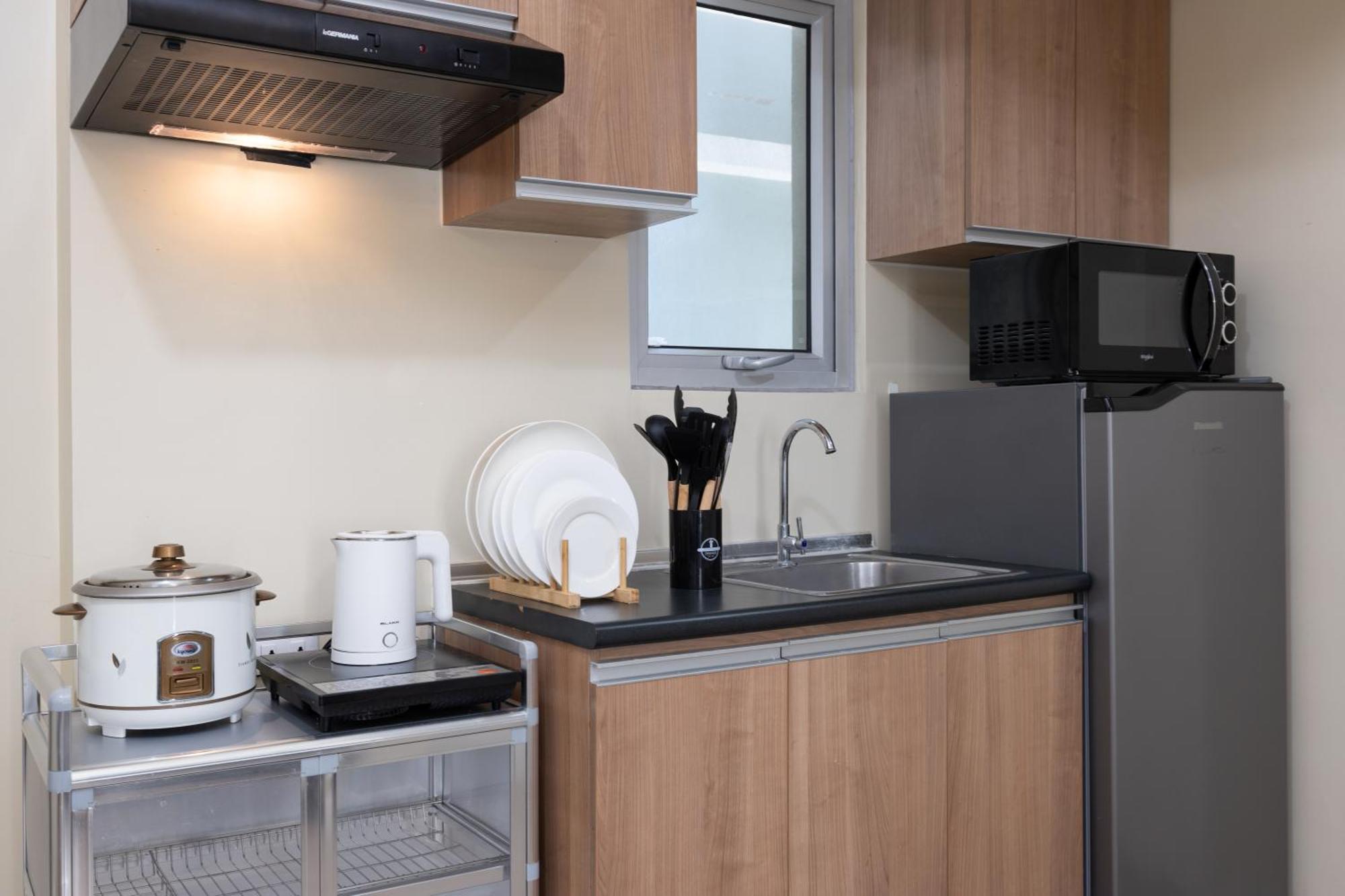 Apartment Furnished 1-bedroom In Avida Towers Riala, It Park With Fast Wifi, Netflix, Pool And Cebu