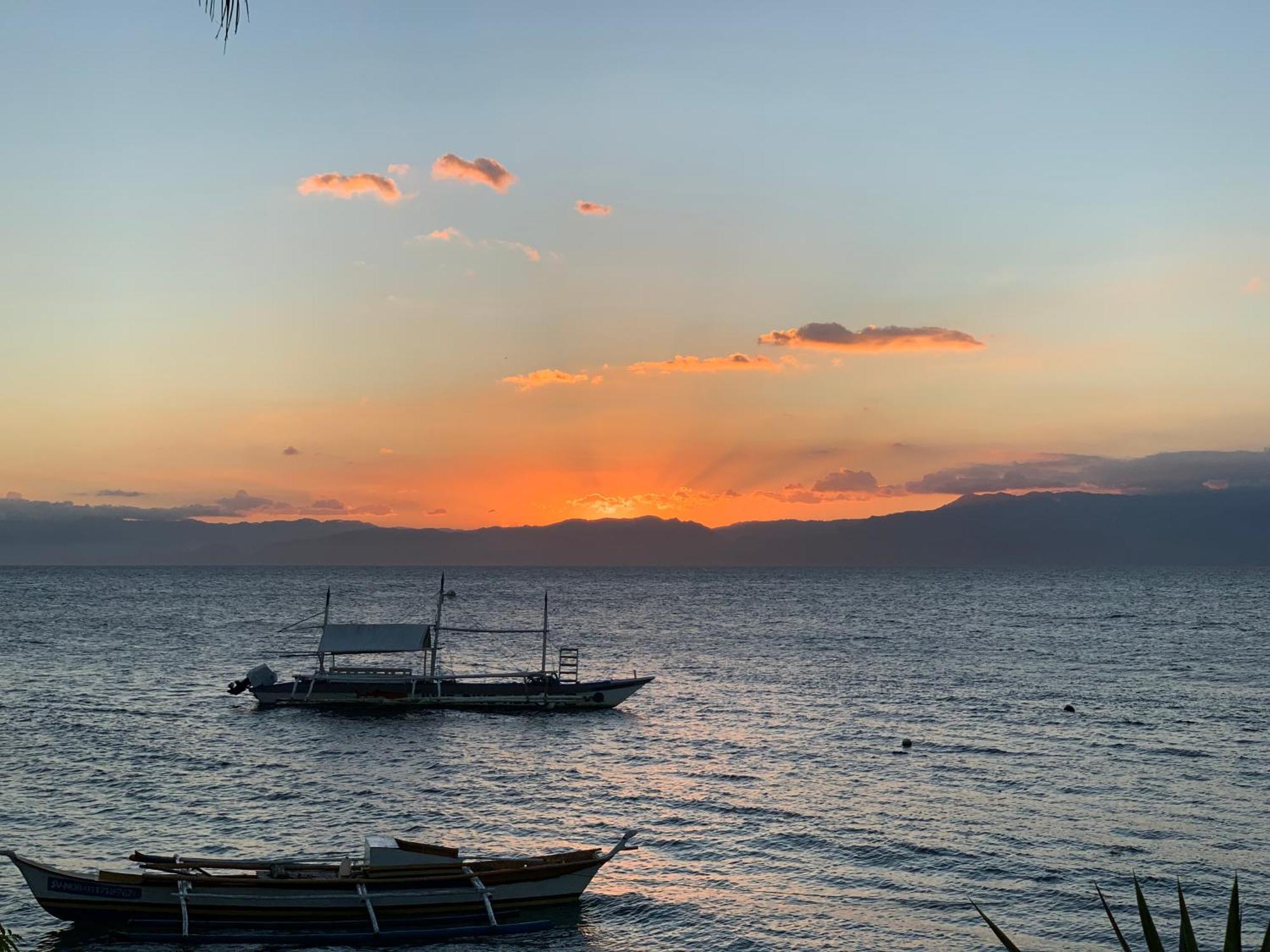 Beachfront In Panagsama Bahay bakasyunan Moalboal