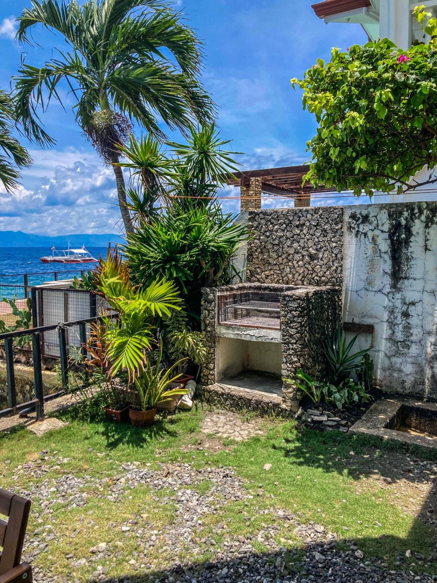 Beachfront In Panagsama *