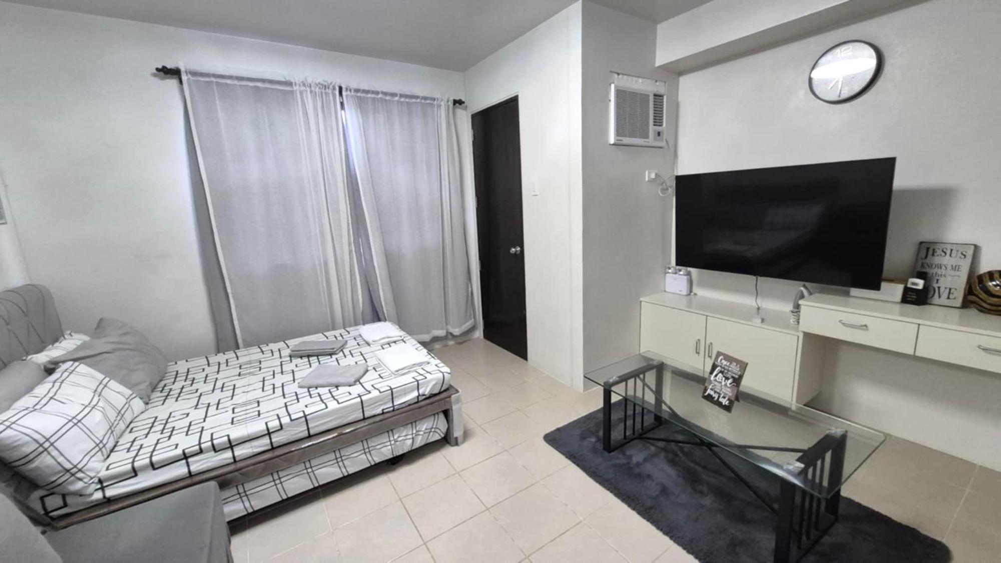 Jtropics Plumera Mactan Near Airports, Malls And Beaches Apartment *