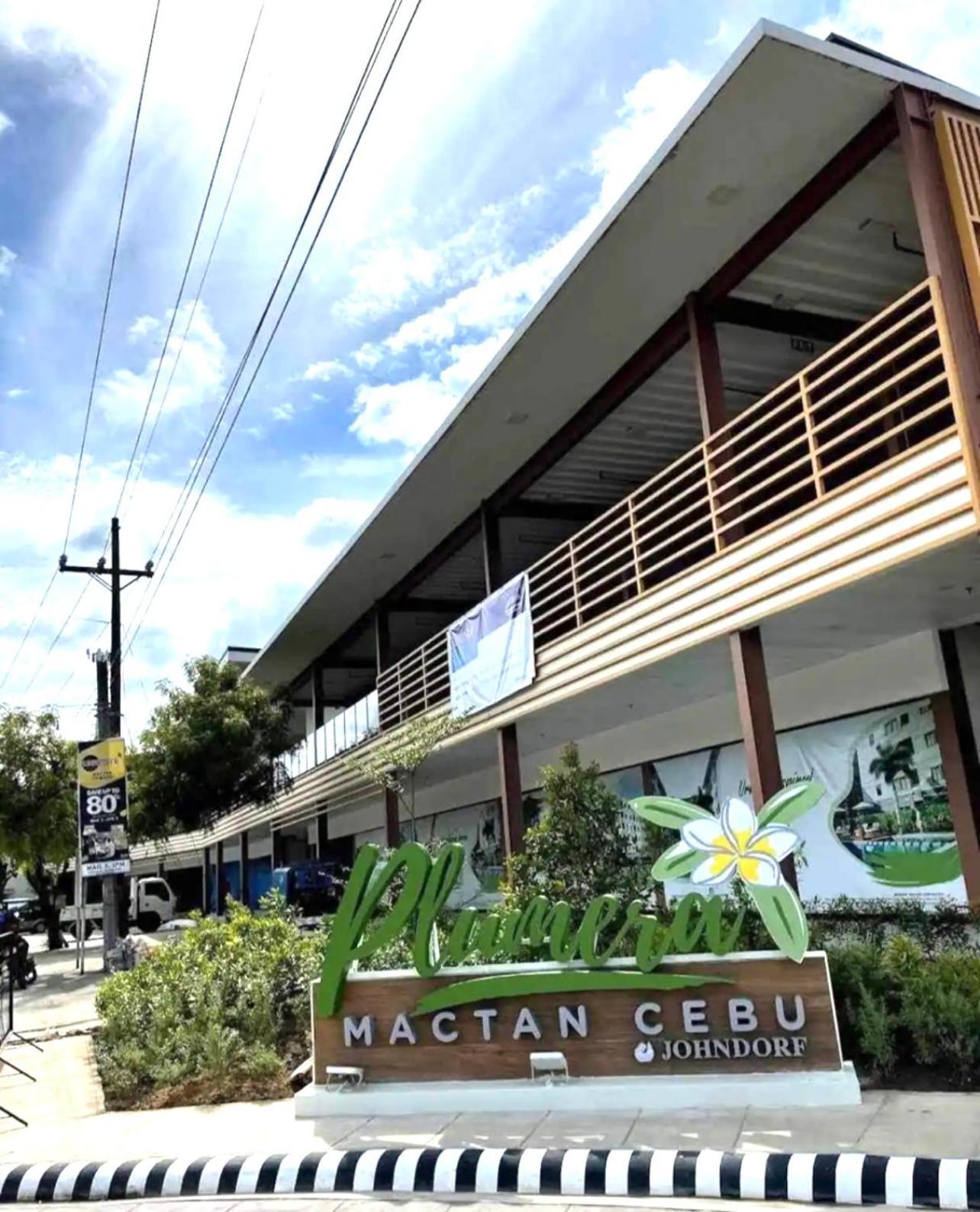 Jtropics Plumera Mactan Near Airports, Malls And Beaches Apartment