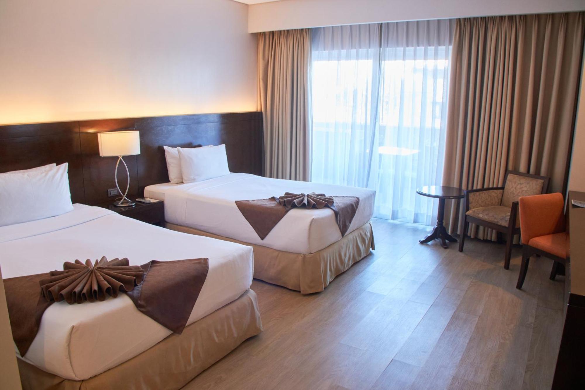 Harolds 4* Cebu
