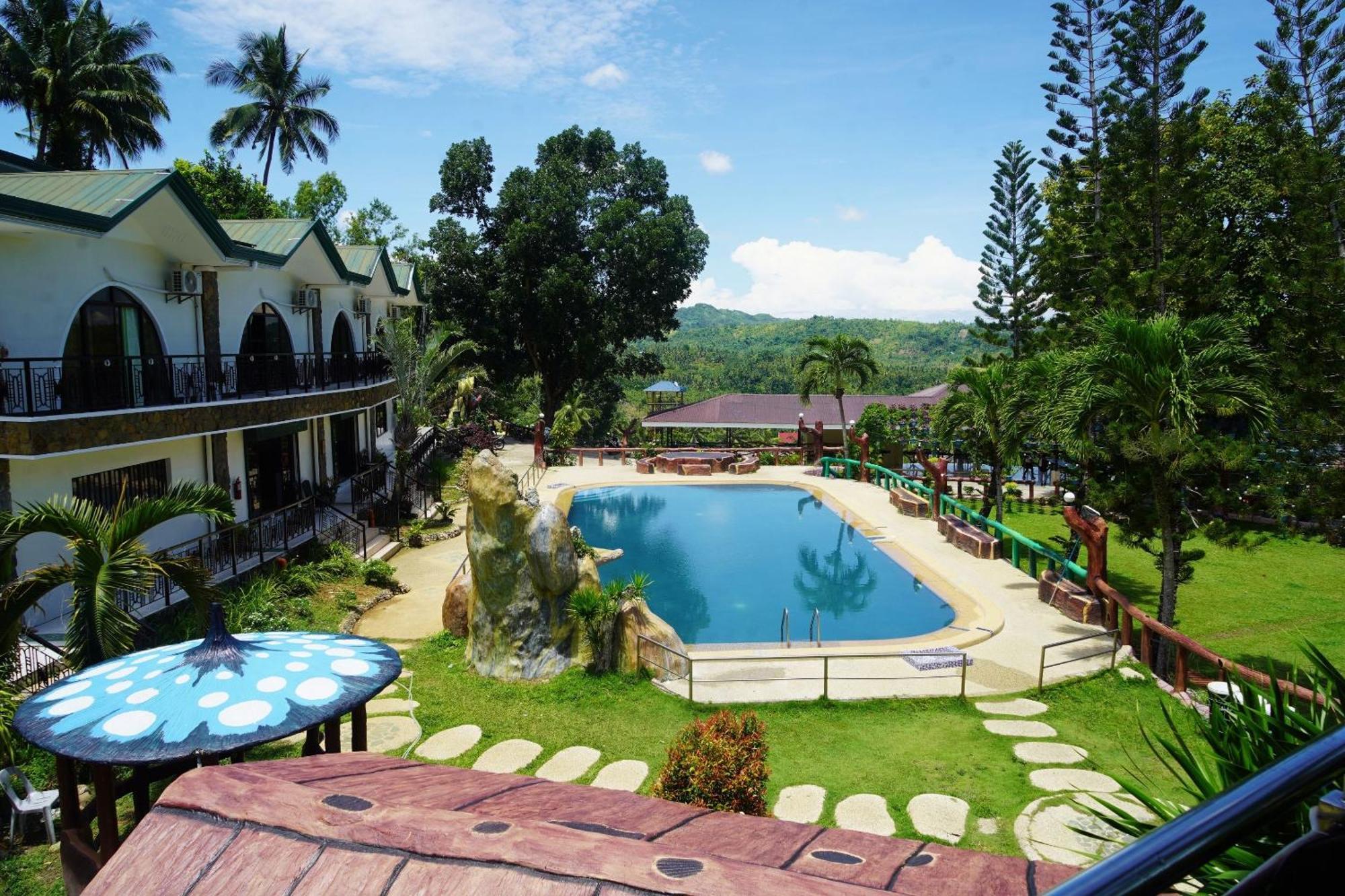 Hidden Valley Mountain And Wavepool Pinamungahan