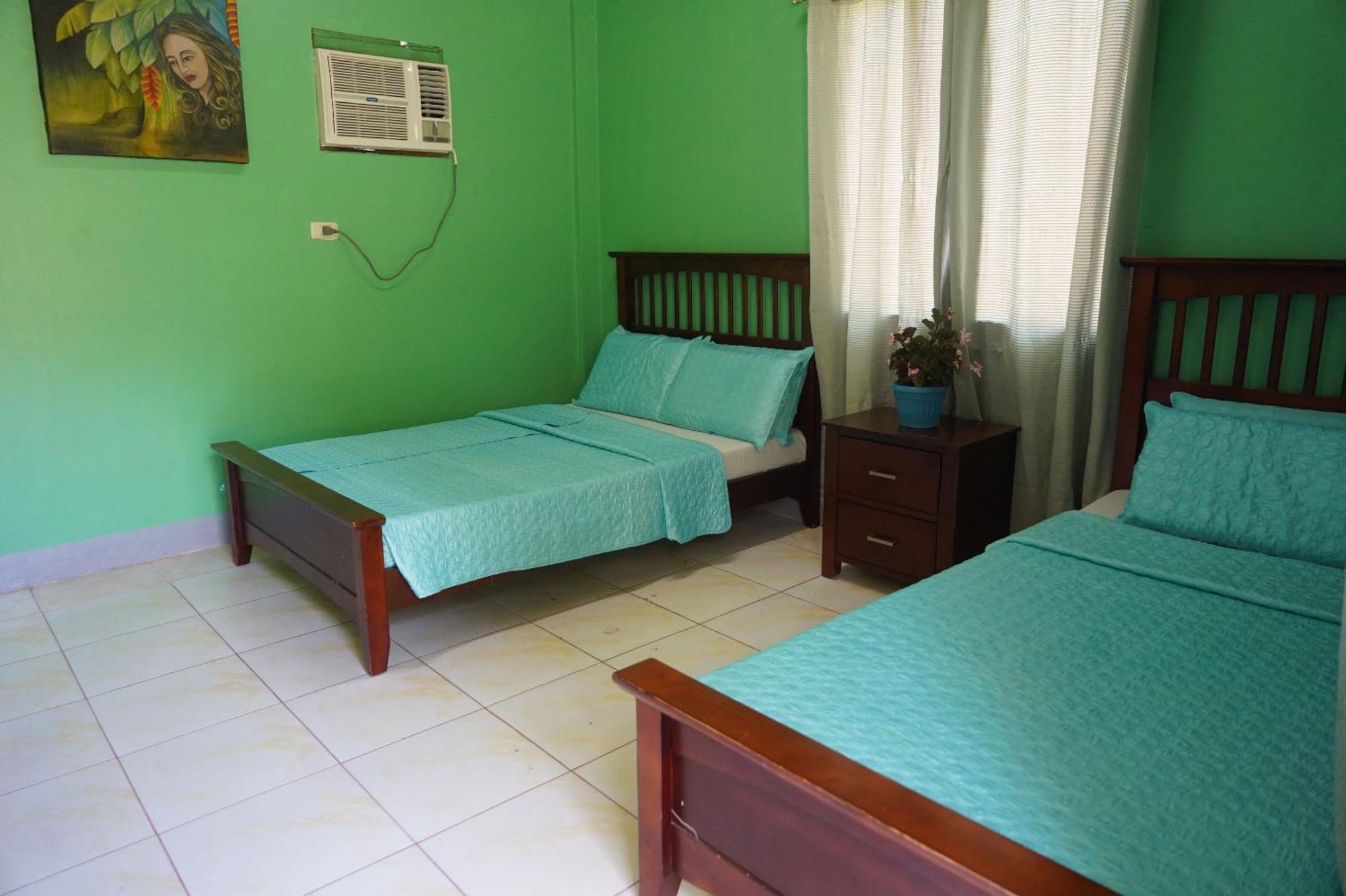 Hidden Valley Mountain And Wavepool Resort Pinamungahan