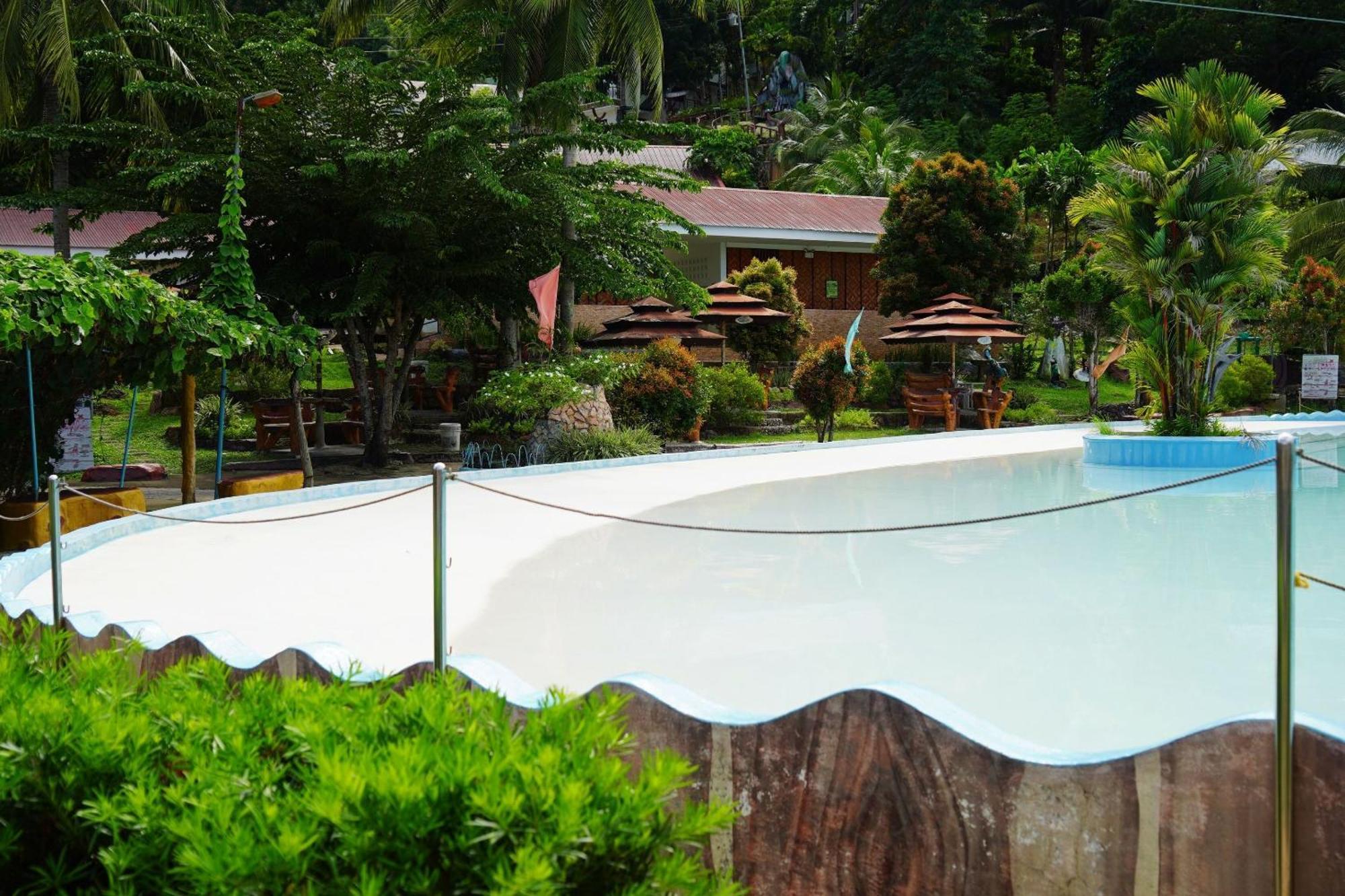 Resort Hidden Valley Mountain And Wavepool 3*