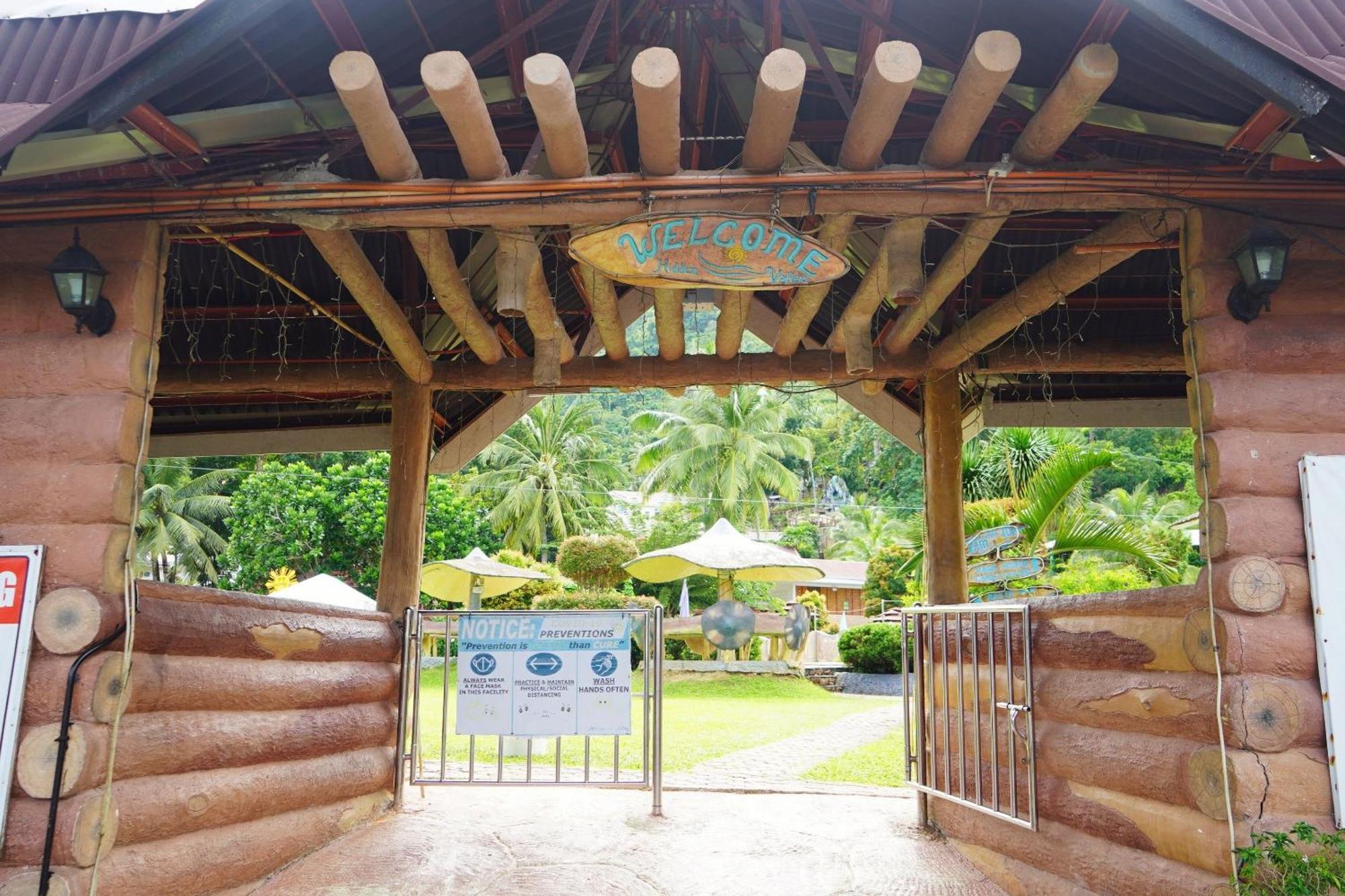 Hidden Valley Mountain And Wavepool Resort Pinamungahan