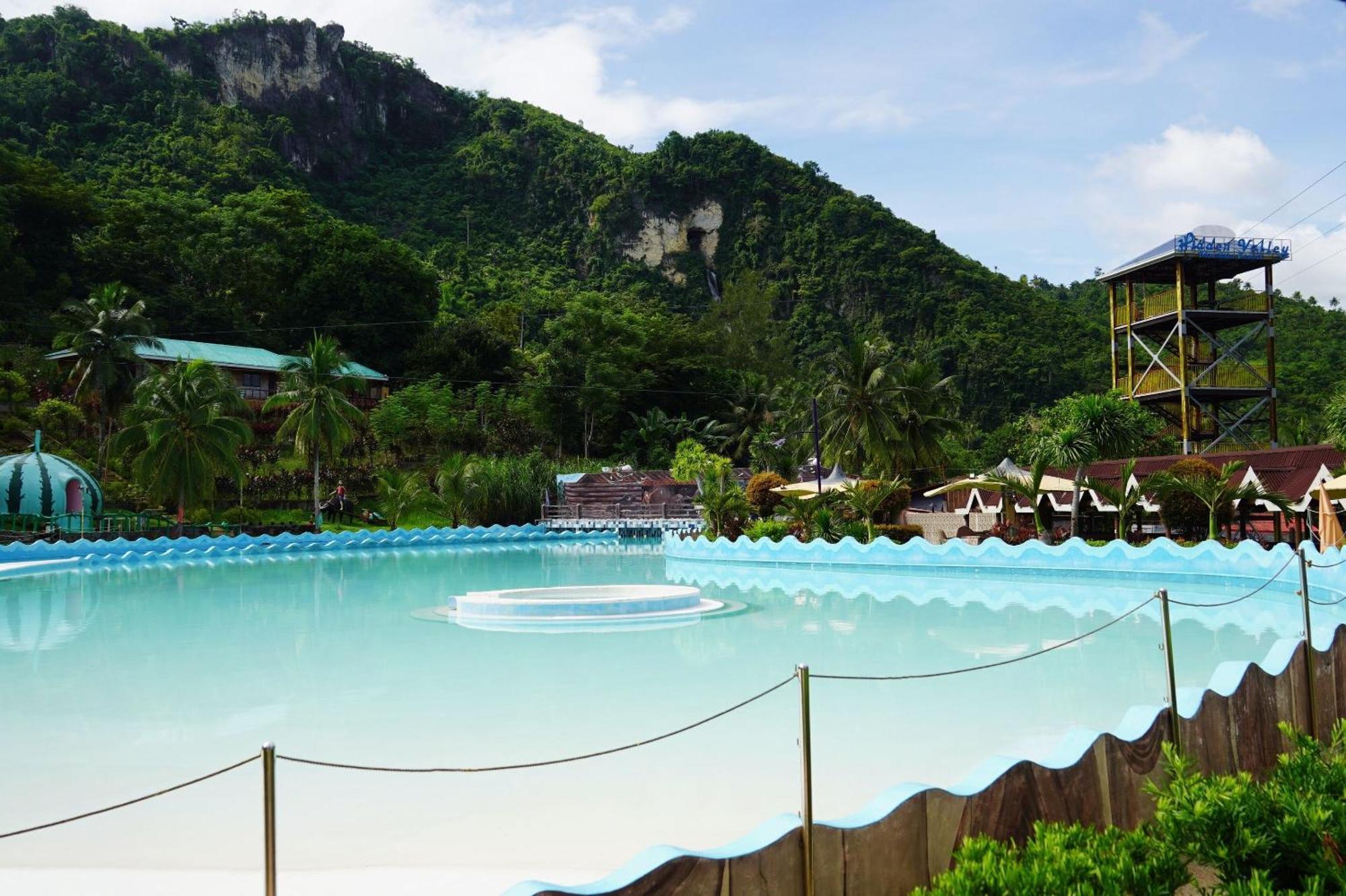 Resort Hidden Valley Mountain And Wavepool 3*
