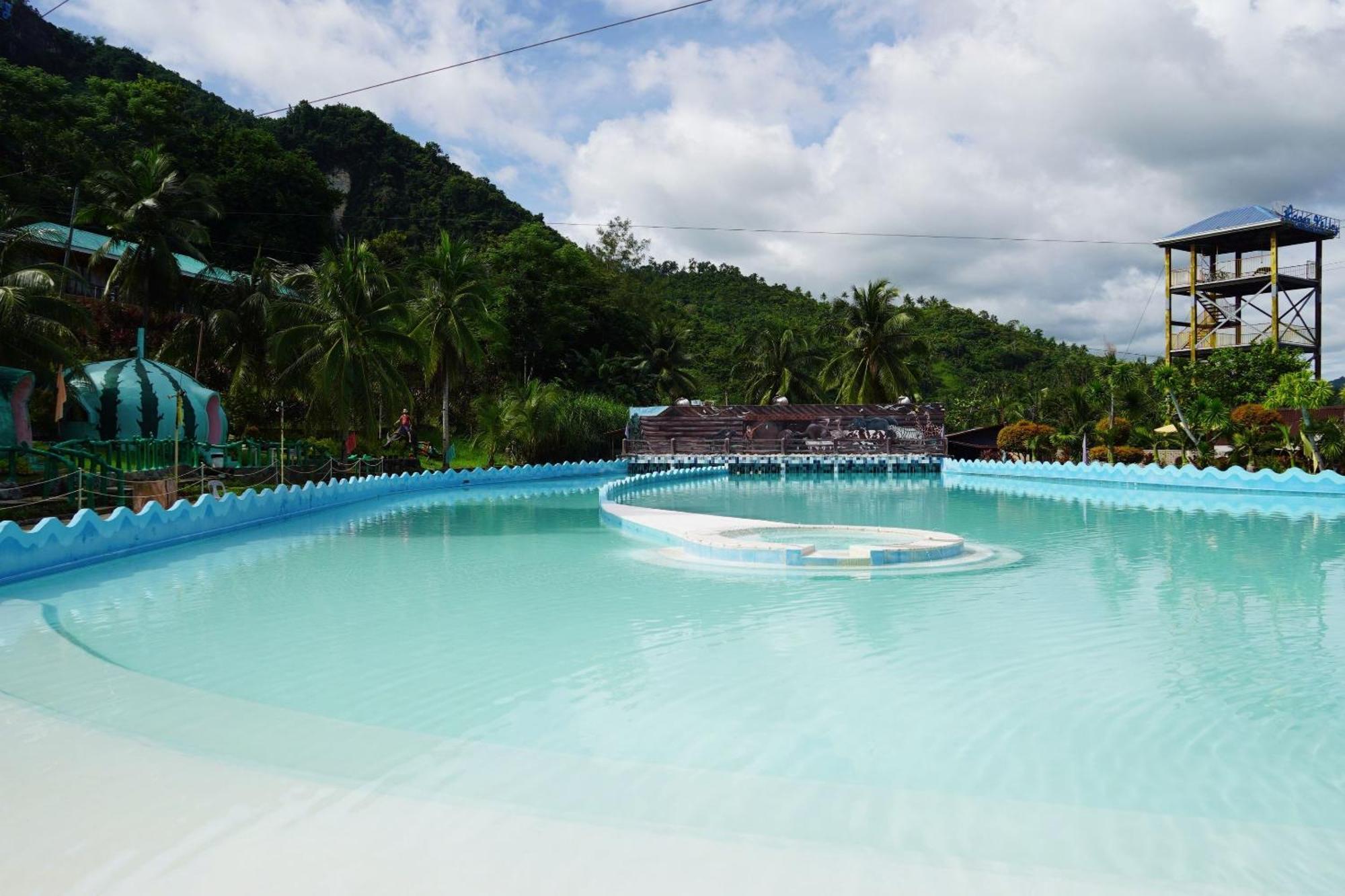 Resort Hidden Valley Mountain And Wavepool