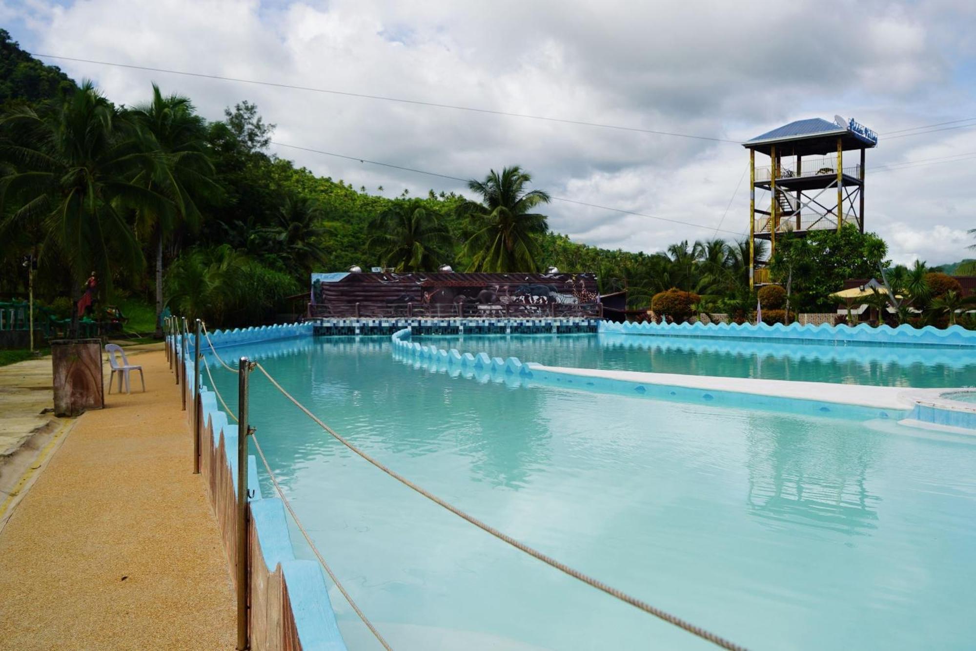 Hidden Valley Mountain And Wavepool Resort 3*