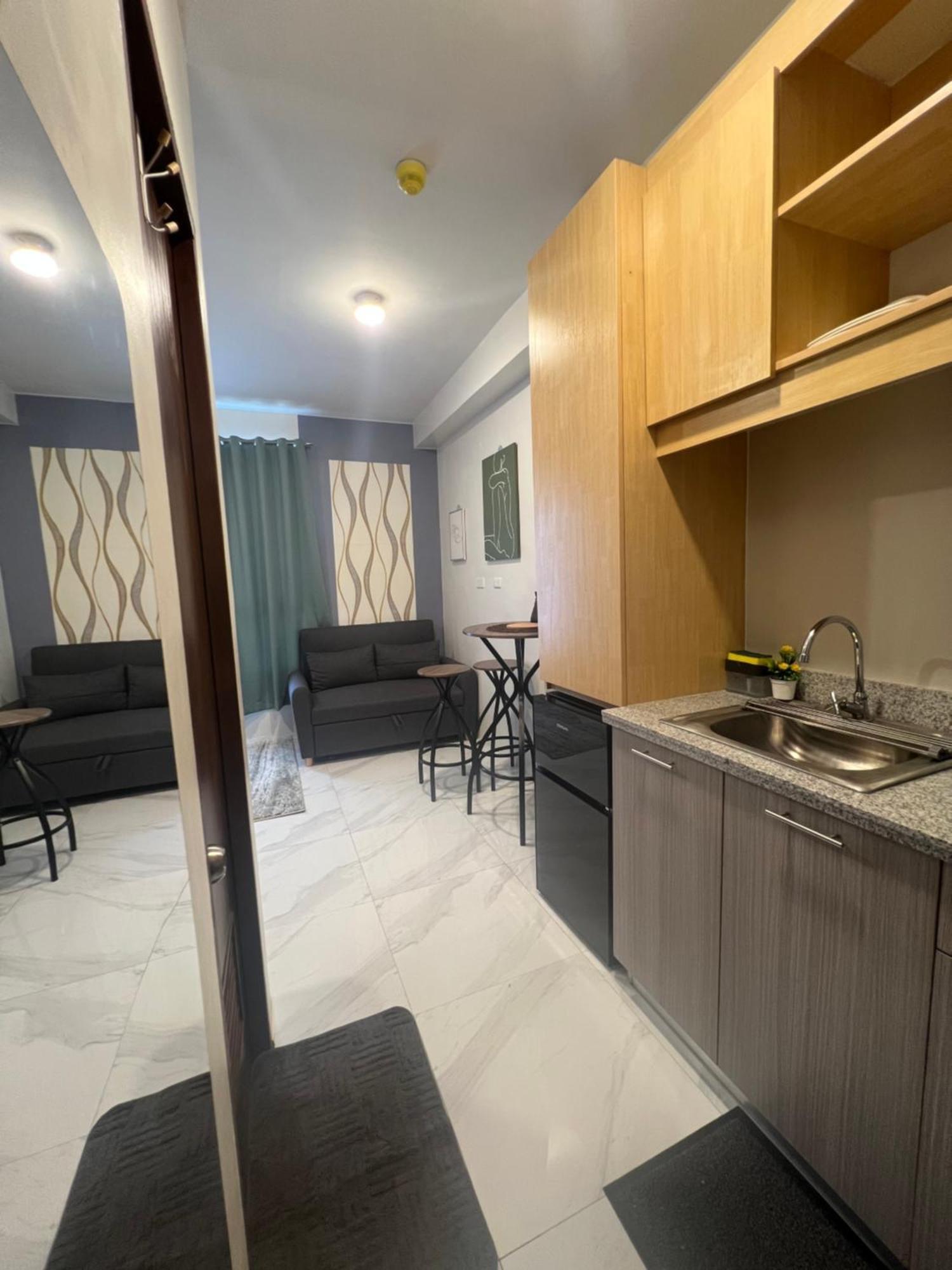 Apartment Near Uptown Pool Netflix Fast Wifi Cebu