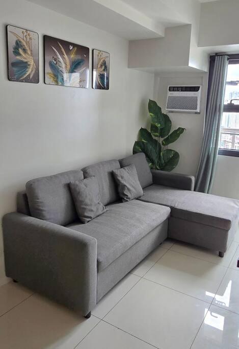 1br T2 With Balcony Panoramic View At Horizons 101 Apartment