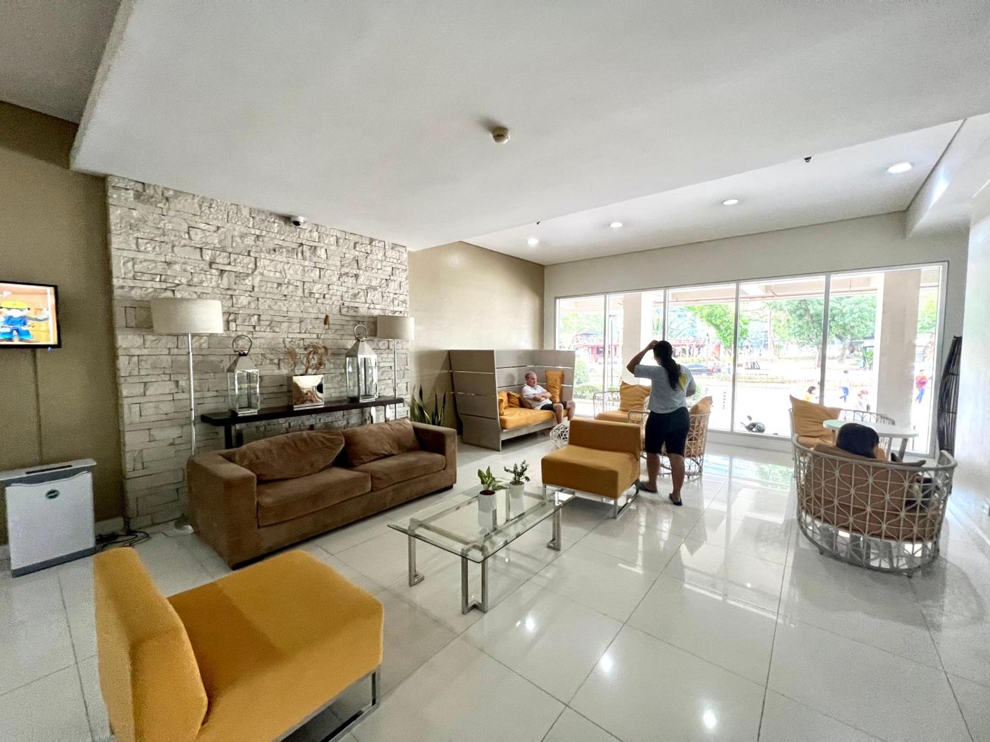 Avida C Aparthotel