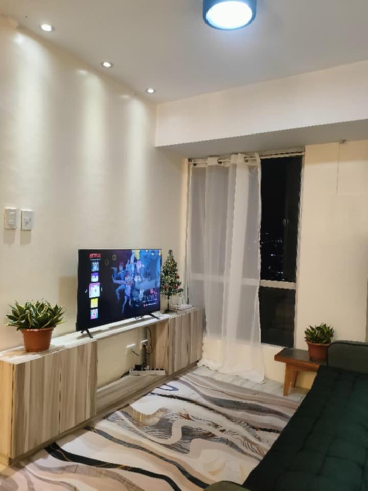 One Bedroom-avida Tower By Villahermia Staycation Apartment *