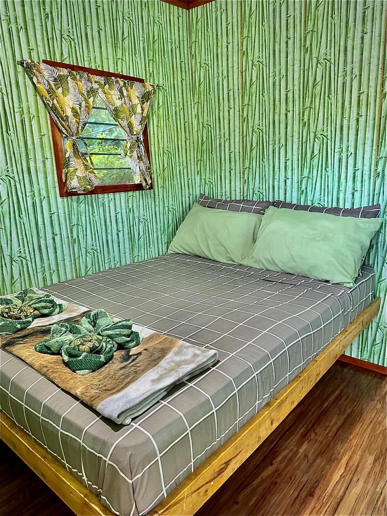 Holiday home Acres Village With Air Conditioner
