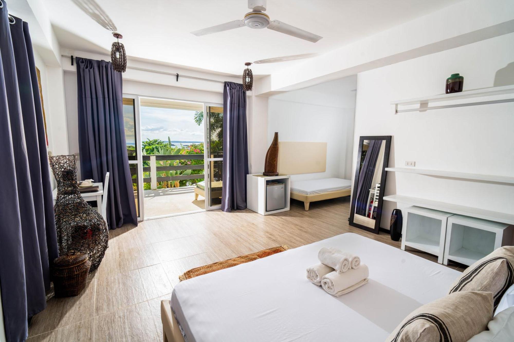 Blanco Hotel 3*