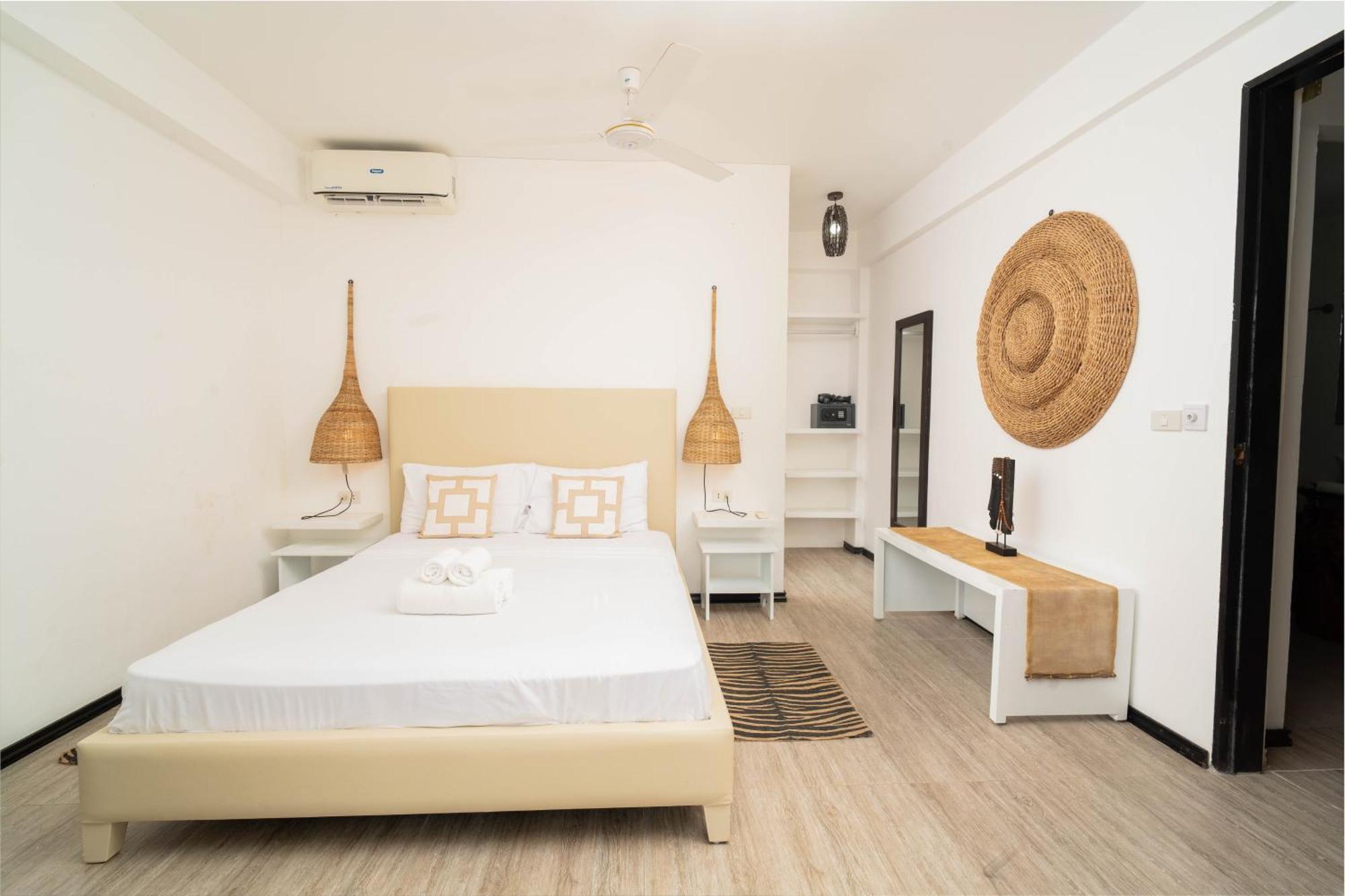 Blanco Hotel Logon