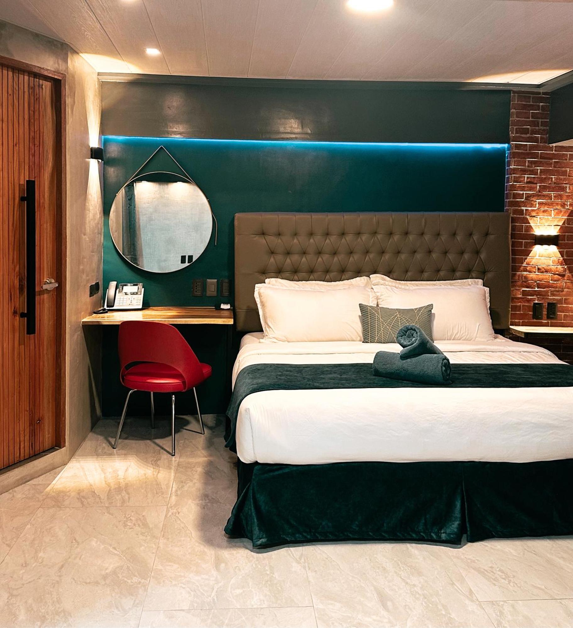 Hotel Blue Tulip - 4mins From Mactan Airport 5*