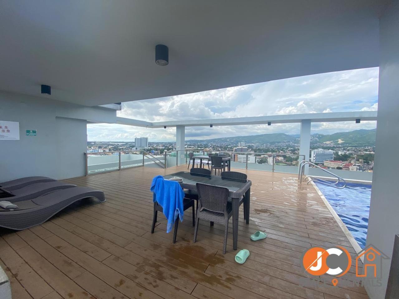 Jc Spacerentals 1521 West Jones Residences, Mountain View, Free Wi-fi & Netflix, Upper Floor Located At The Center Of Aparthotel *