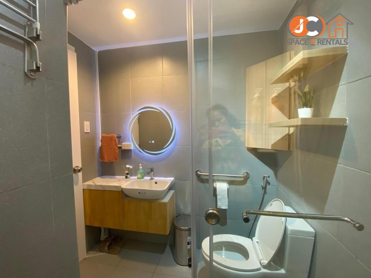 Jc Spacerentals 1521 West Jones Residences, Mountain View, Free Wi-fi & Netflix, Upper Floor Located At The Center Of Aparthotel *