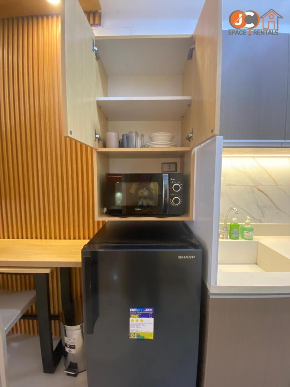 Jc Spacerentals 1521 West Jones Residences, Mountain View, Free Wi-fi & Netflix, Upper Floor Located At The Center Of Aparthotel *