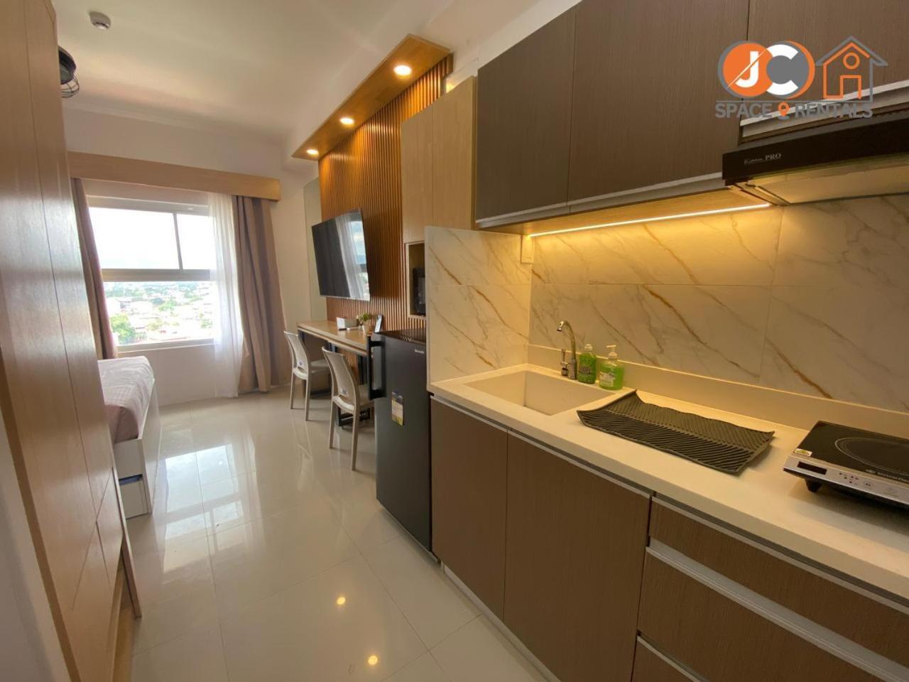 Jc Spacerentals 1521 West Jones Residences, Mountain View, Free Wi-fi & Netflix, Upper Floor Located At The Center Of Aparthotel *