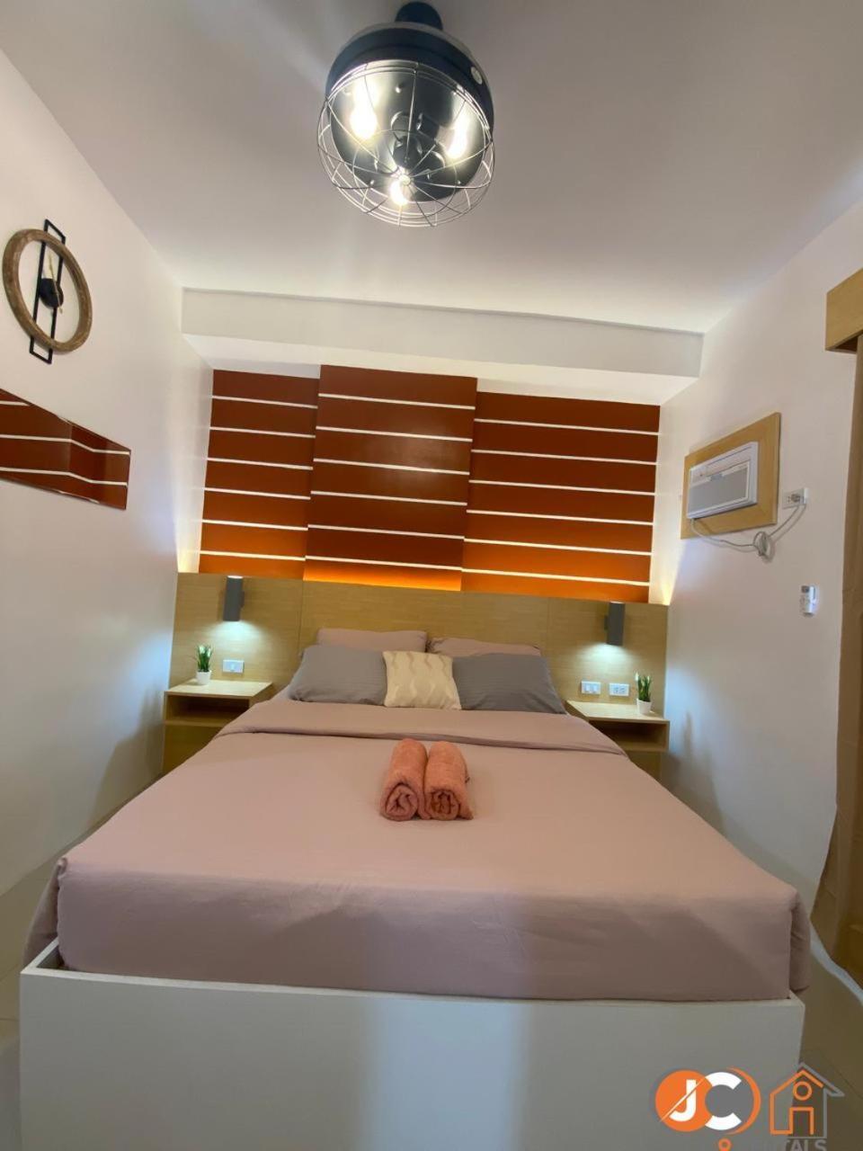 Aparthotel Jc Spacerentals 1521 West Jones Residences, Mountain View, Free Wi-fi & Netflix, Upper Floor Located At The Center Of *