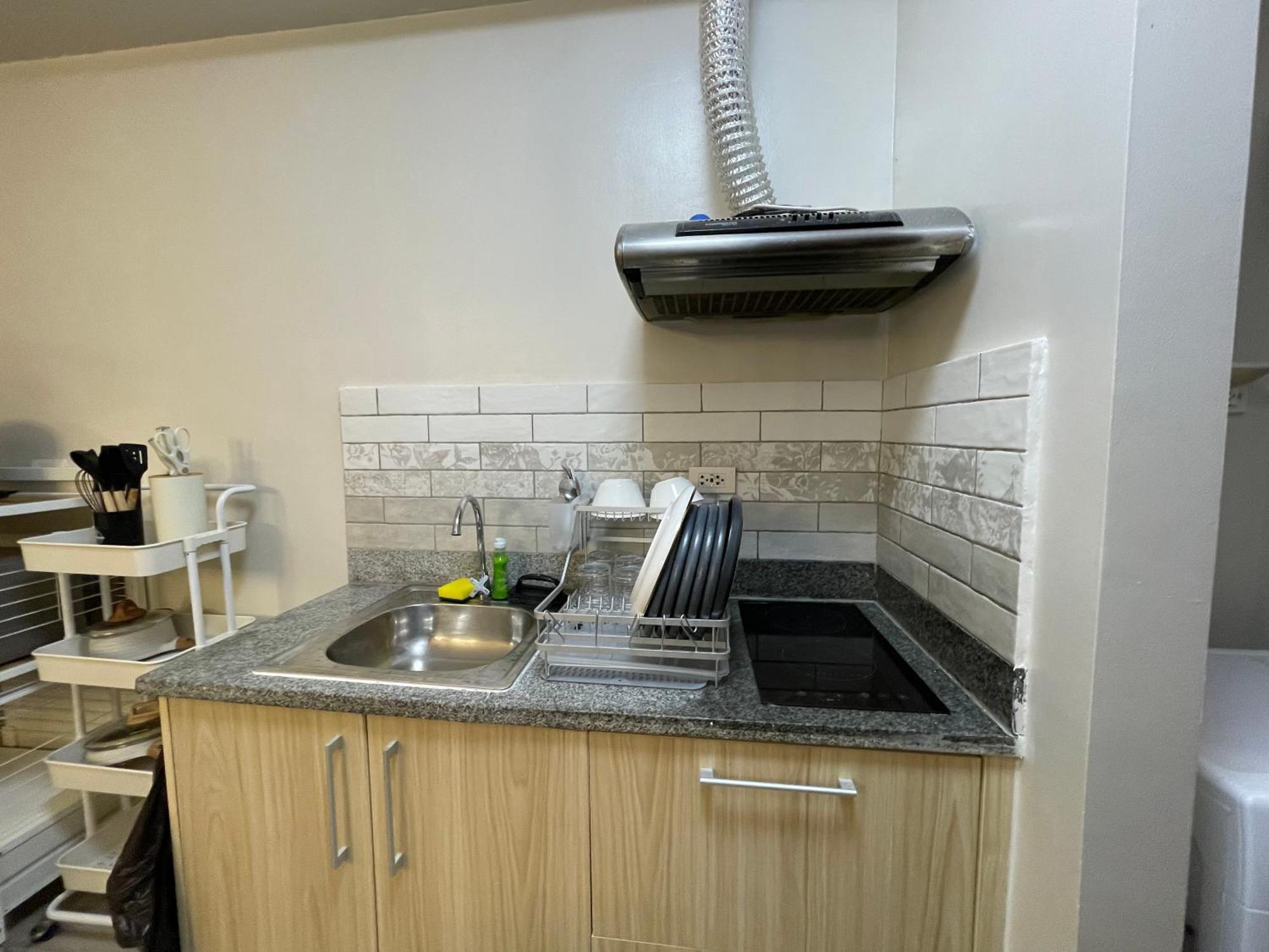Jimenez's Modern Urban Oasis Apartment