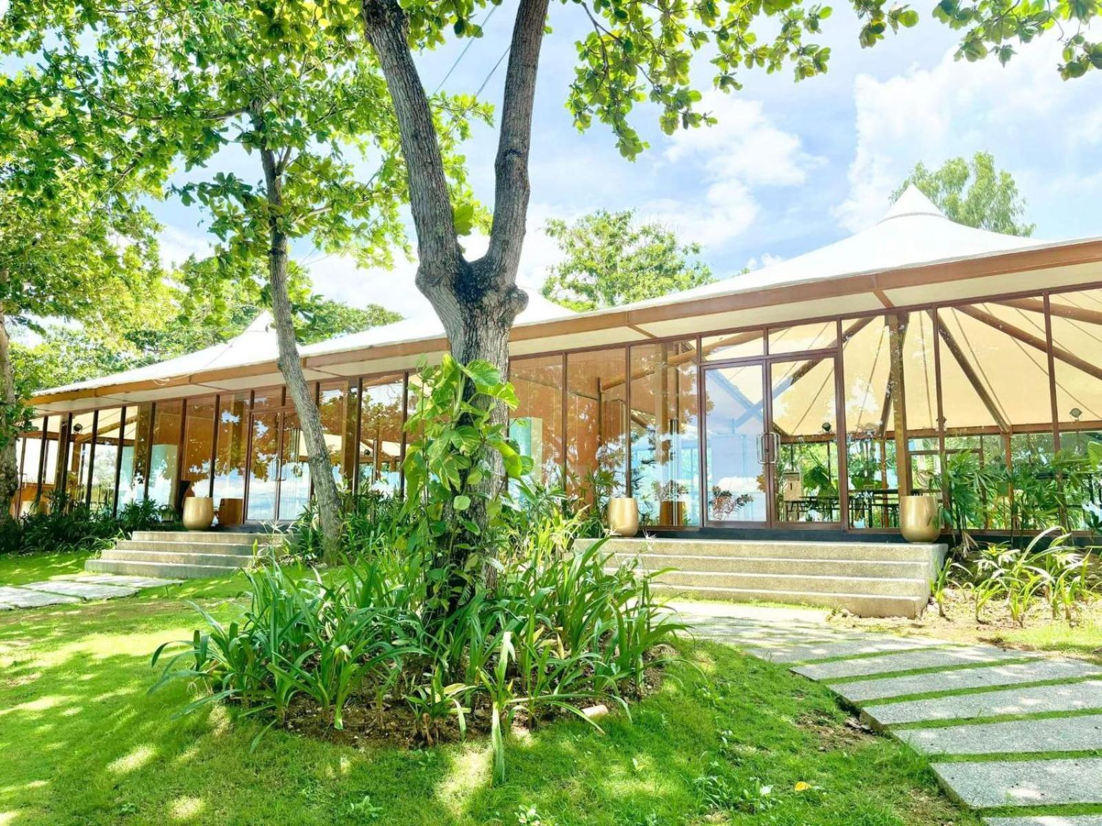 The Mactan Newtown Aparthotel