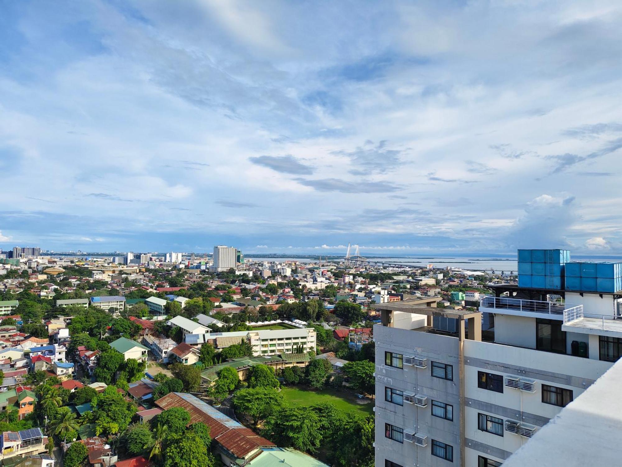 Unit - Casa Mira Towers Labangon Aparthotel