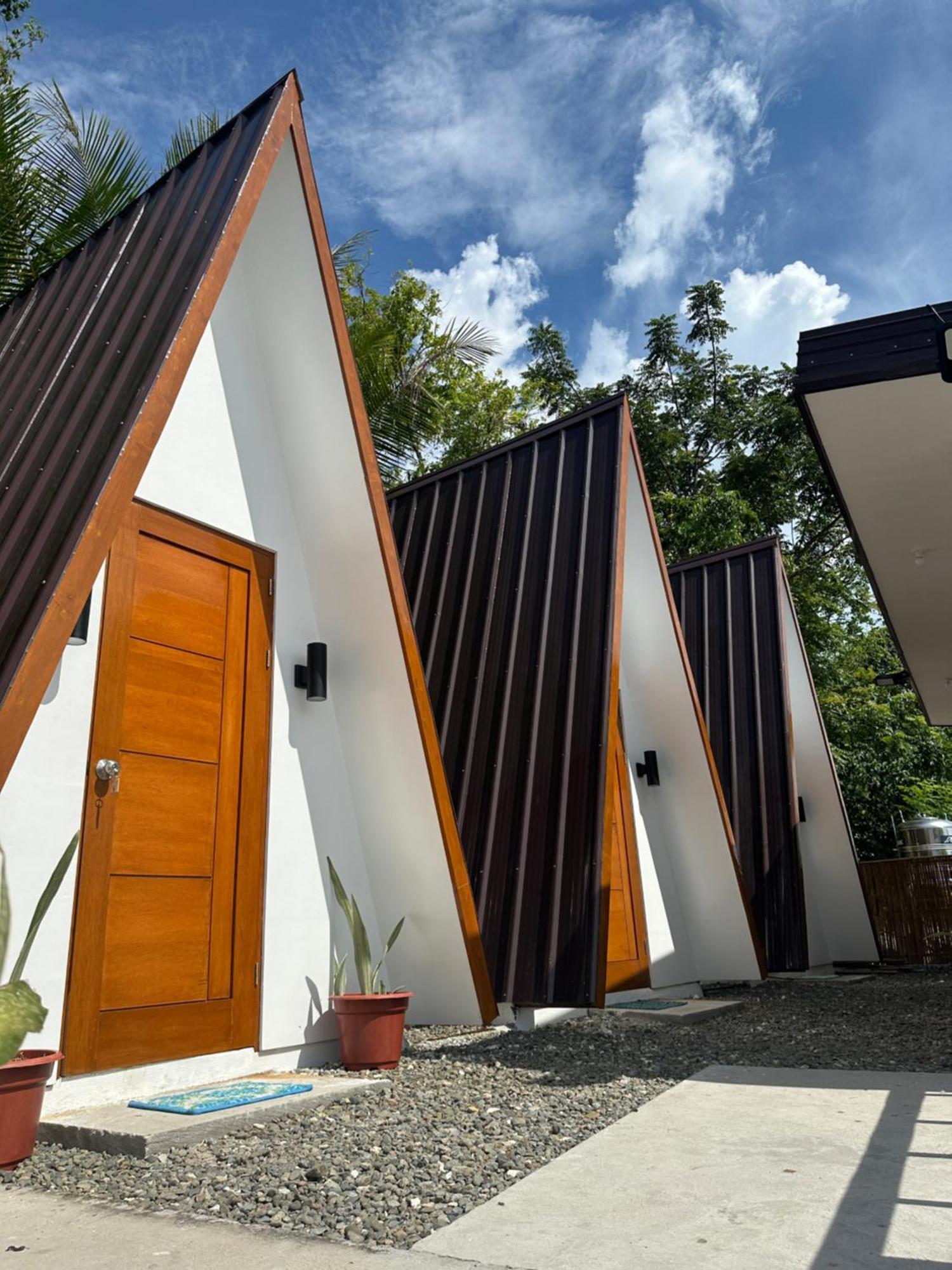 Hostel Tuyom By 7