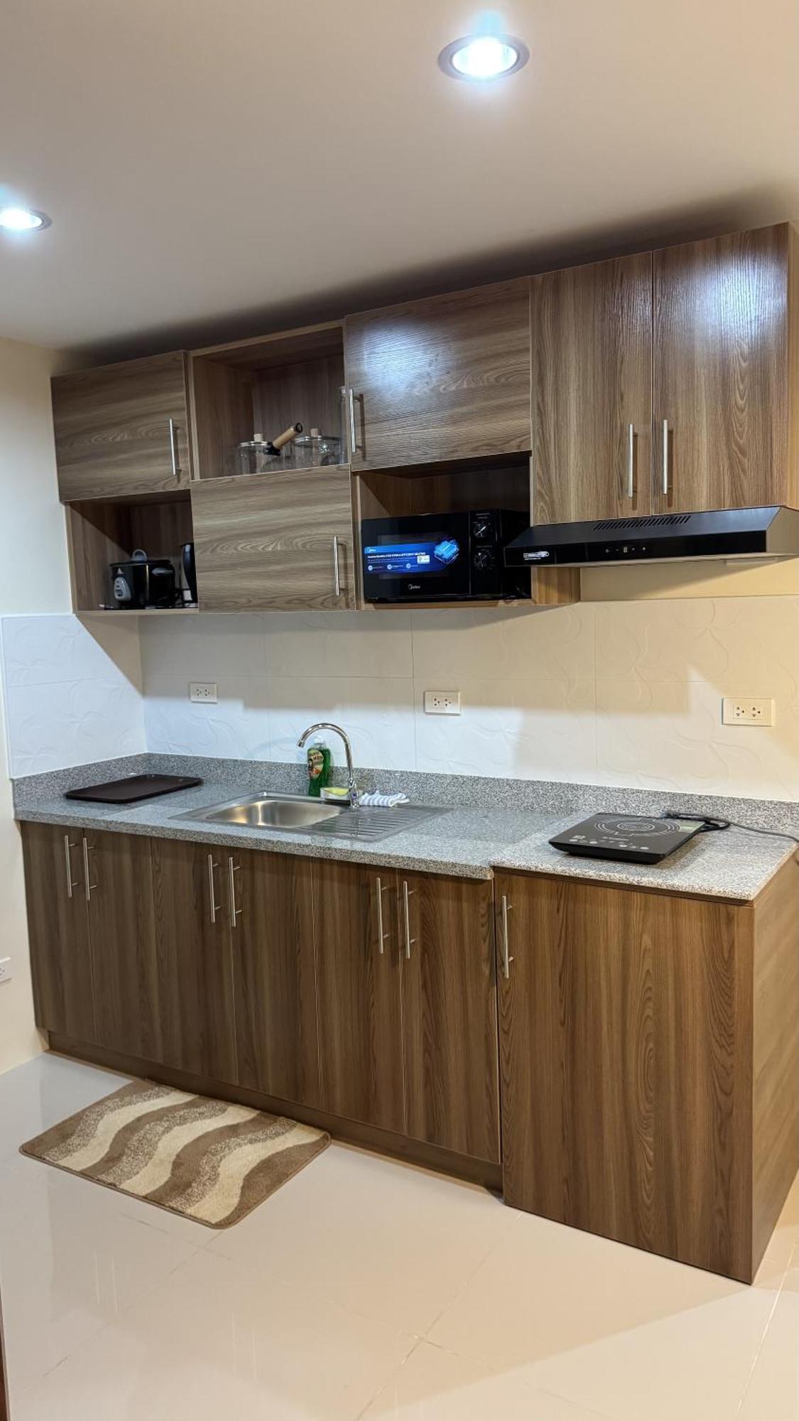 Aparthotel Slai Staycation Near Mactan Newtown Lapu-Lapu City