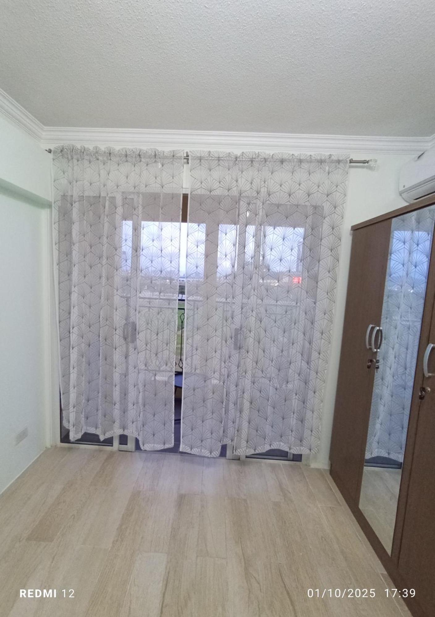 Spacious, Convenient 2 Bedroom Unit *