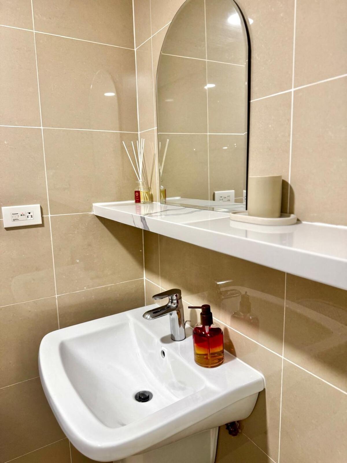 Apartment Chic 2br In It Park Next To Ayala *