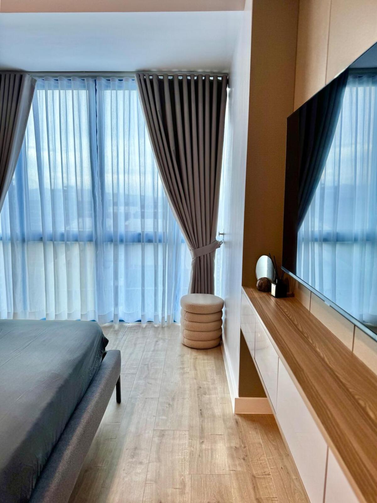 Chic 2br In It Park Next To Ayala Cebu