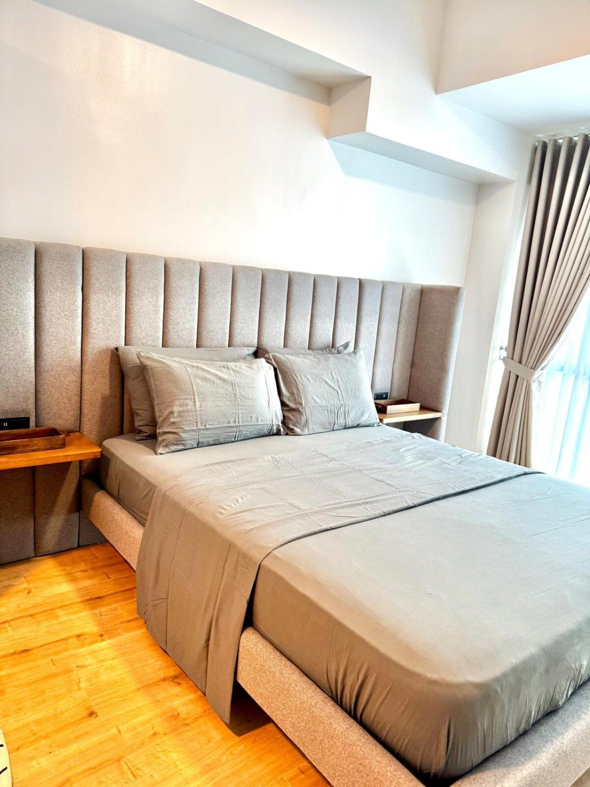 Chic 2br In It Park Next To Ayala