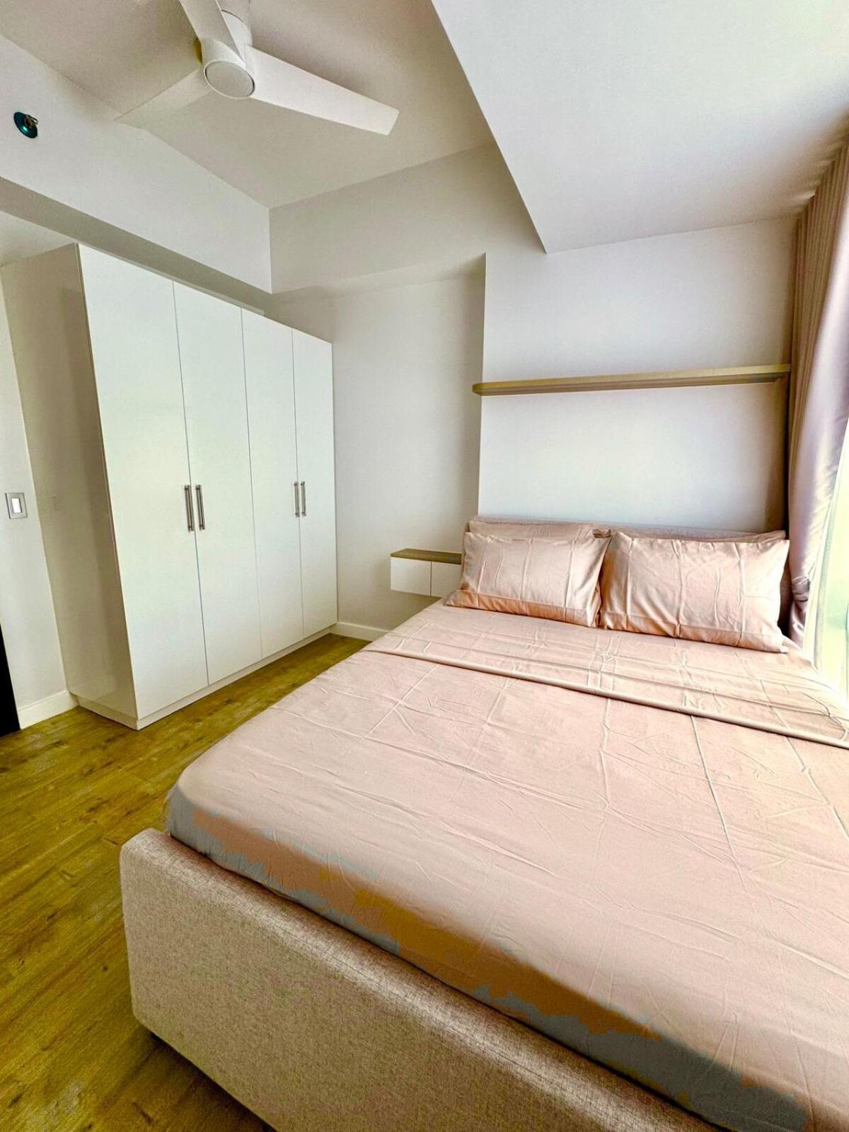 Chic 2br In It Park Next To Ayala Cebu