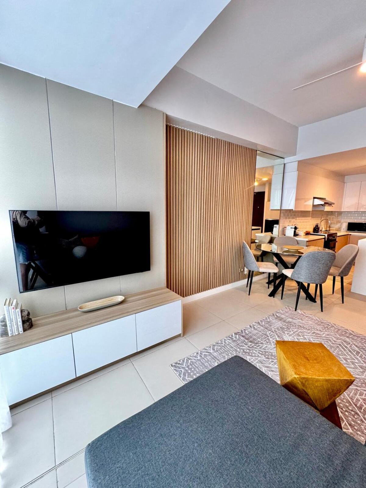 Chic 2br In It Park Next To Ayala * Cebu