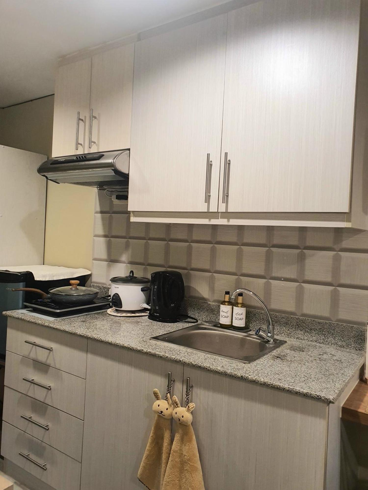 Budget Near Ayala Mall Cebu, Vfs - Sea And View With Balcony Apartment