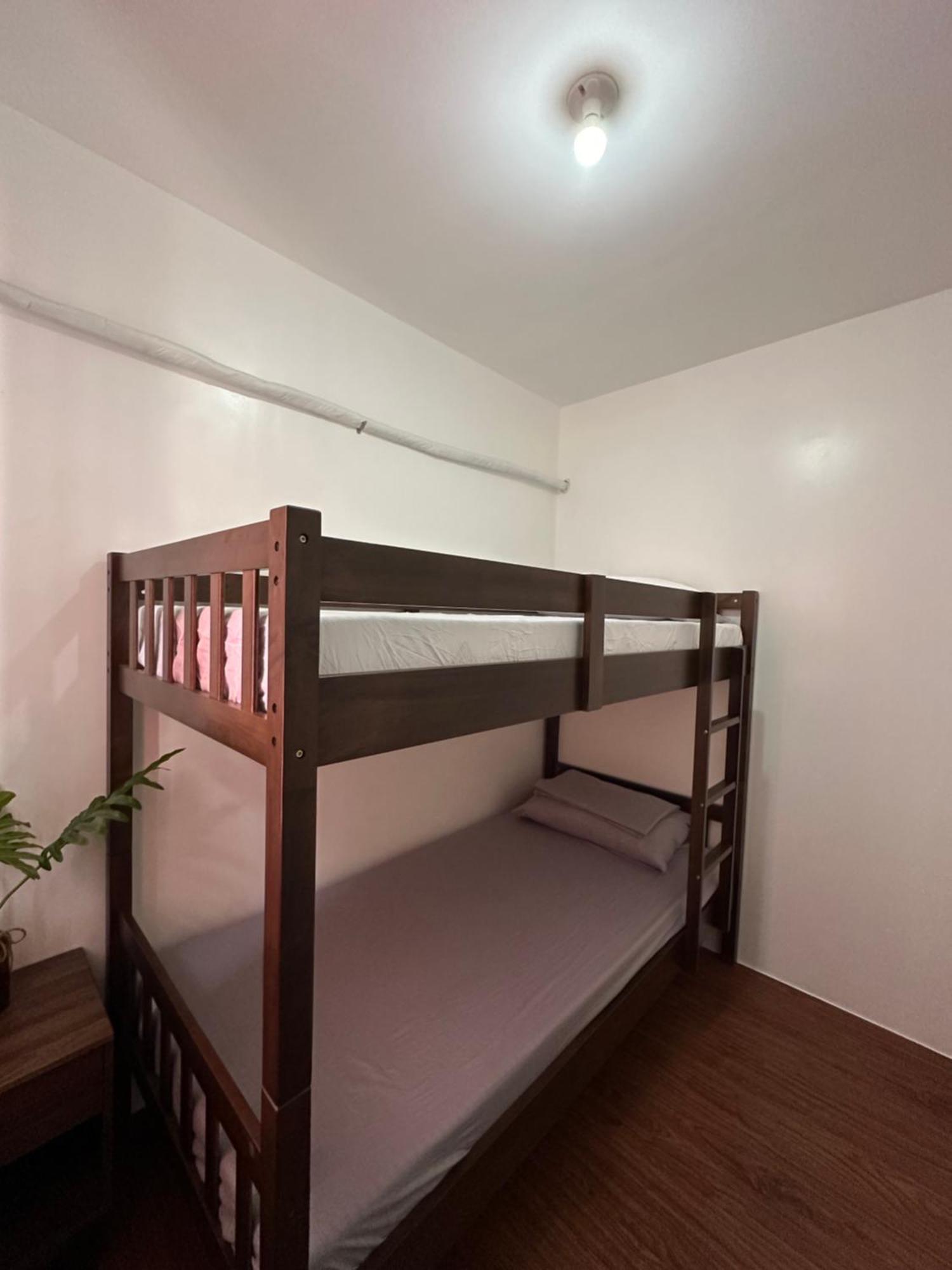 Almond Drive 2br Townhouse Near Srp Nustar Apartment