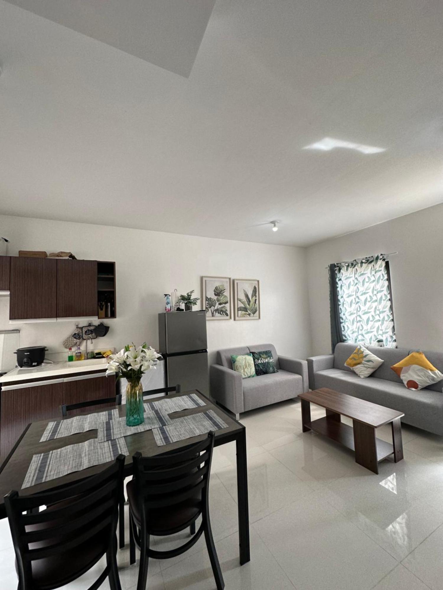 Almond Drive 2br Townhouse Near Srp Nustar Apartment