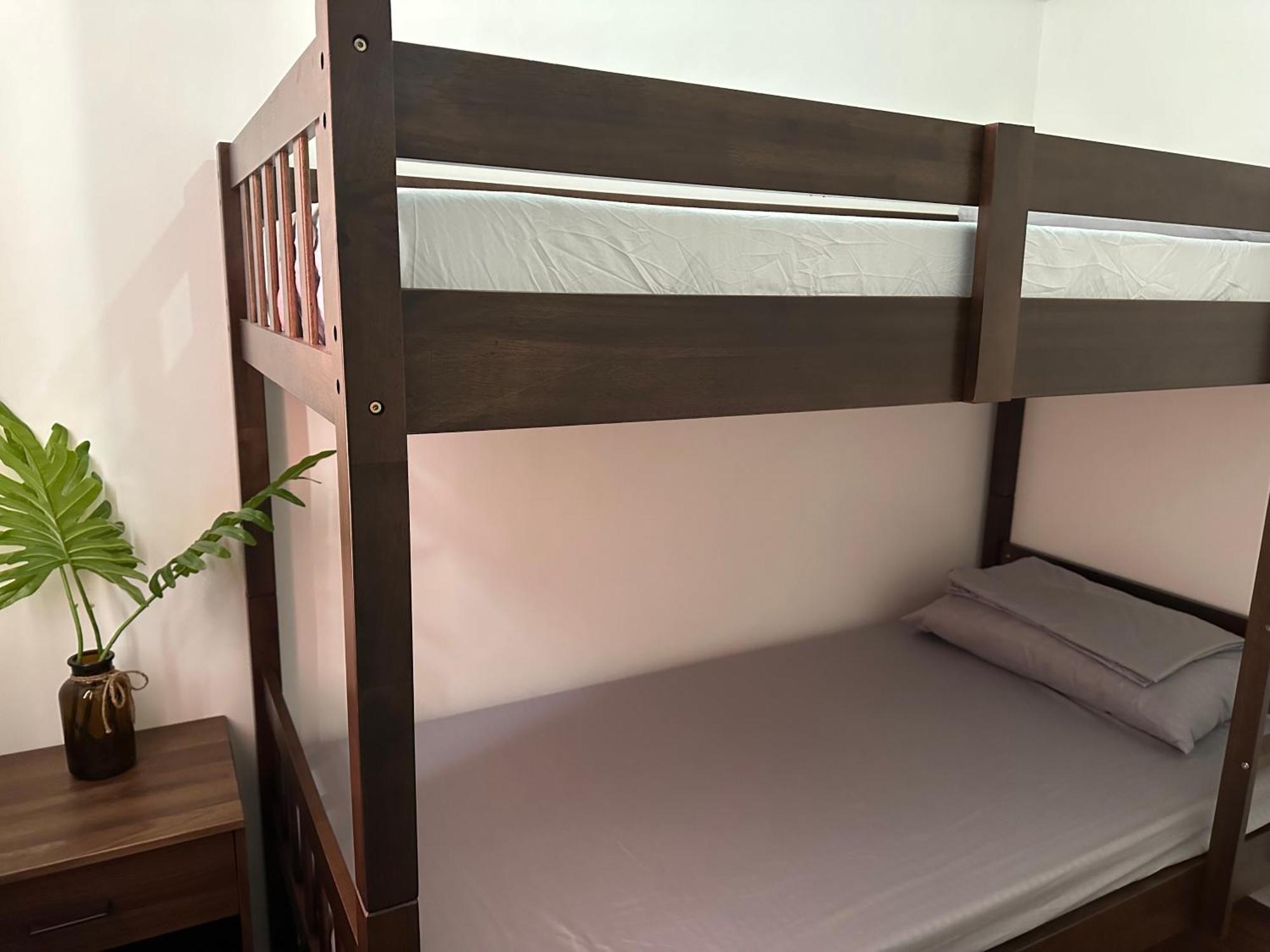 Almond Drive 2br Townhouse Near Srp Nustar Apartment